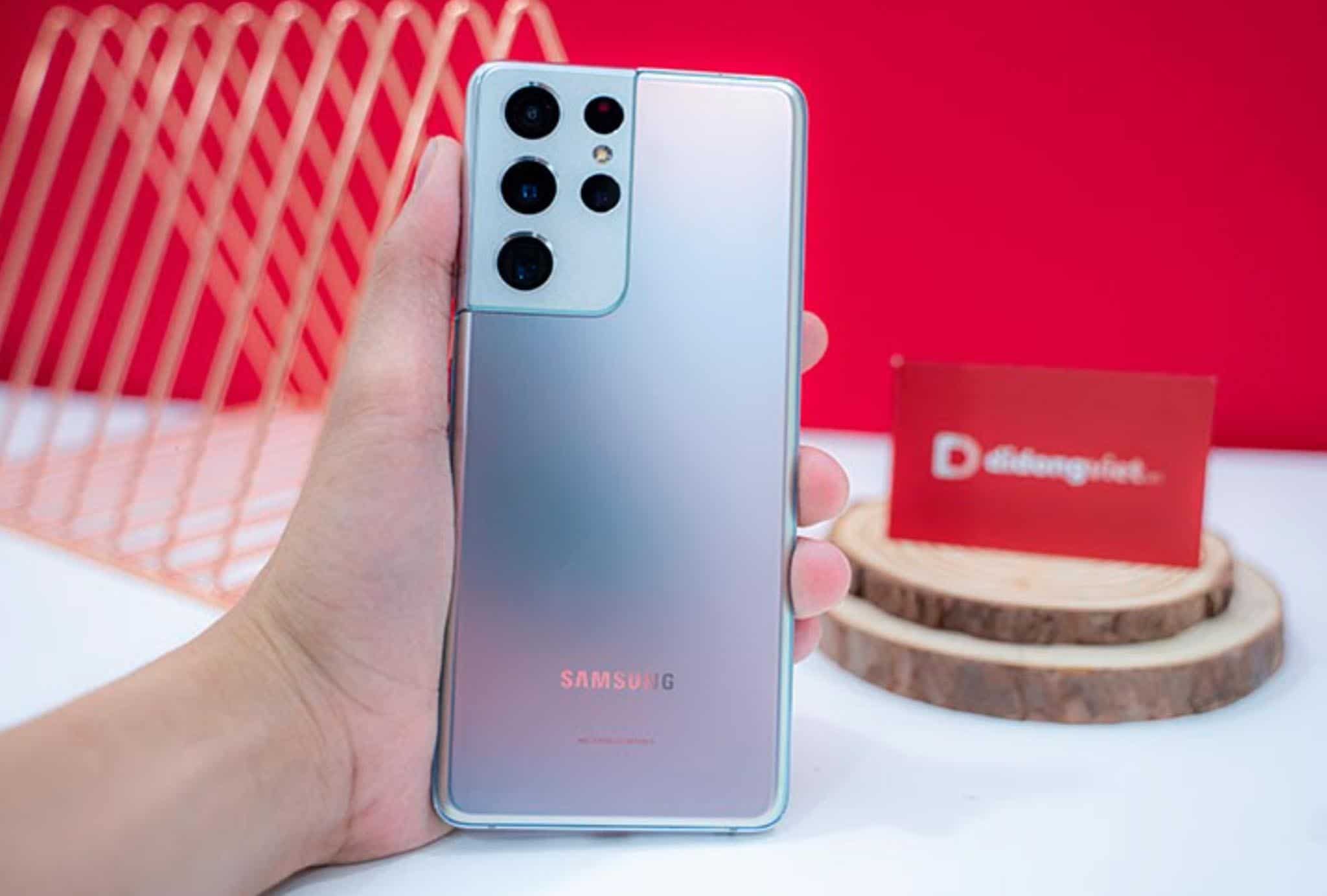 Samsung Galaxy S21+ 5G, S21 Ultra 5G mở bán, 30% người dùng đặt trước được trả hàng