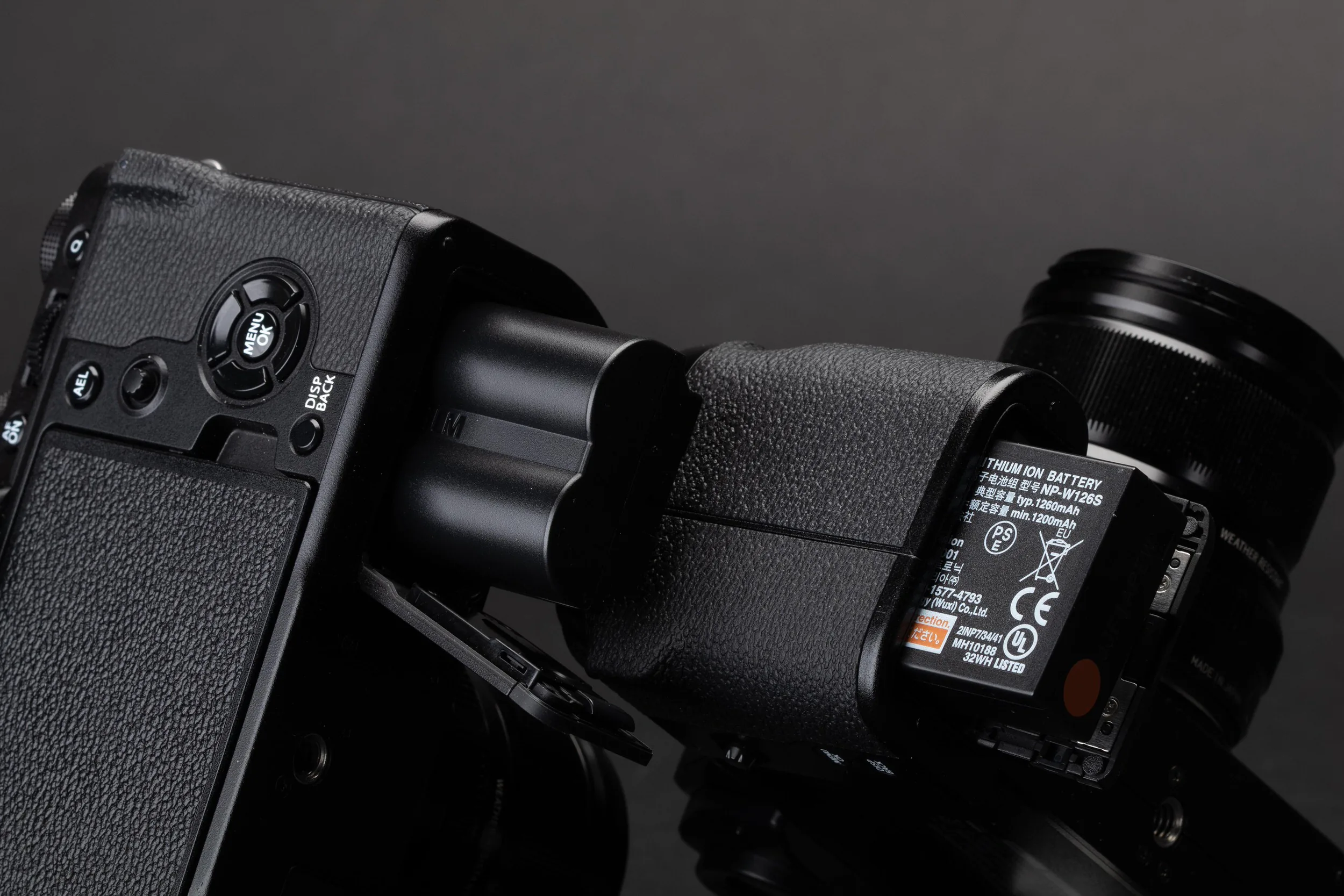 Fujifilm X-T4 và Fujifilm X-S10, đâu là lựa chọn hợp lý dành cho bạn?