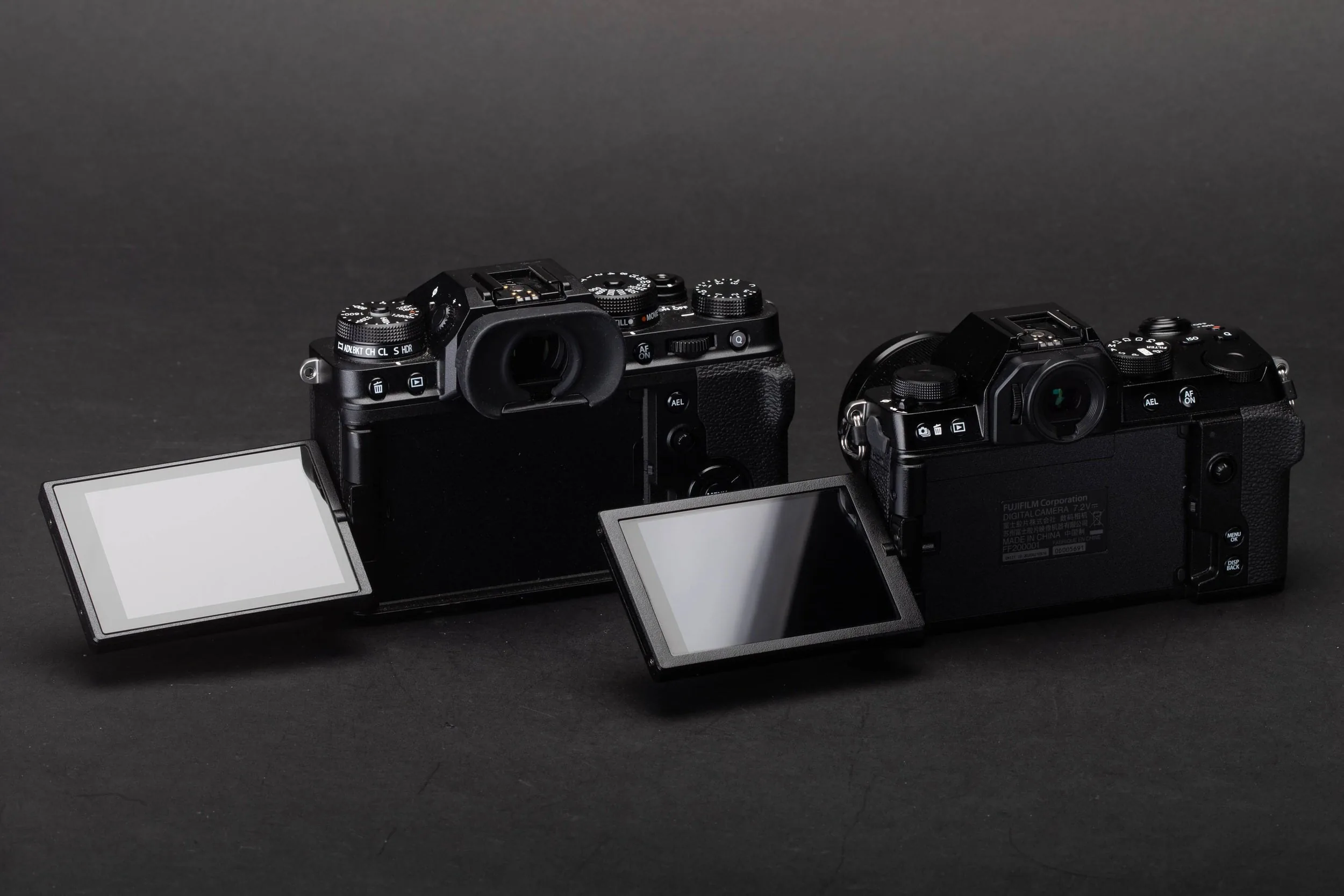 Fujifilm X-T4 và Fujifilm X-S10, đâu là lựa chọn hợp lý dành cho bạn?