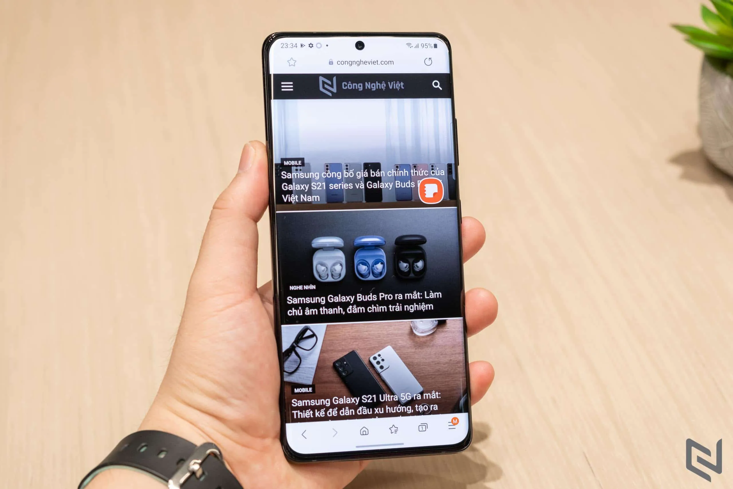 Trên tay Galaxy S21, S21 Ultra 5G và Galaxy Buds Pro vừa ra mắt tại Việt Nam