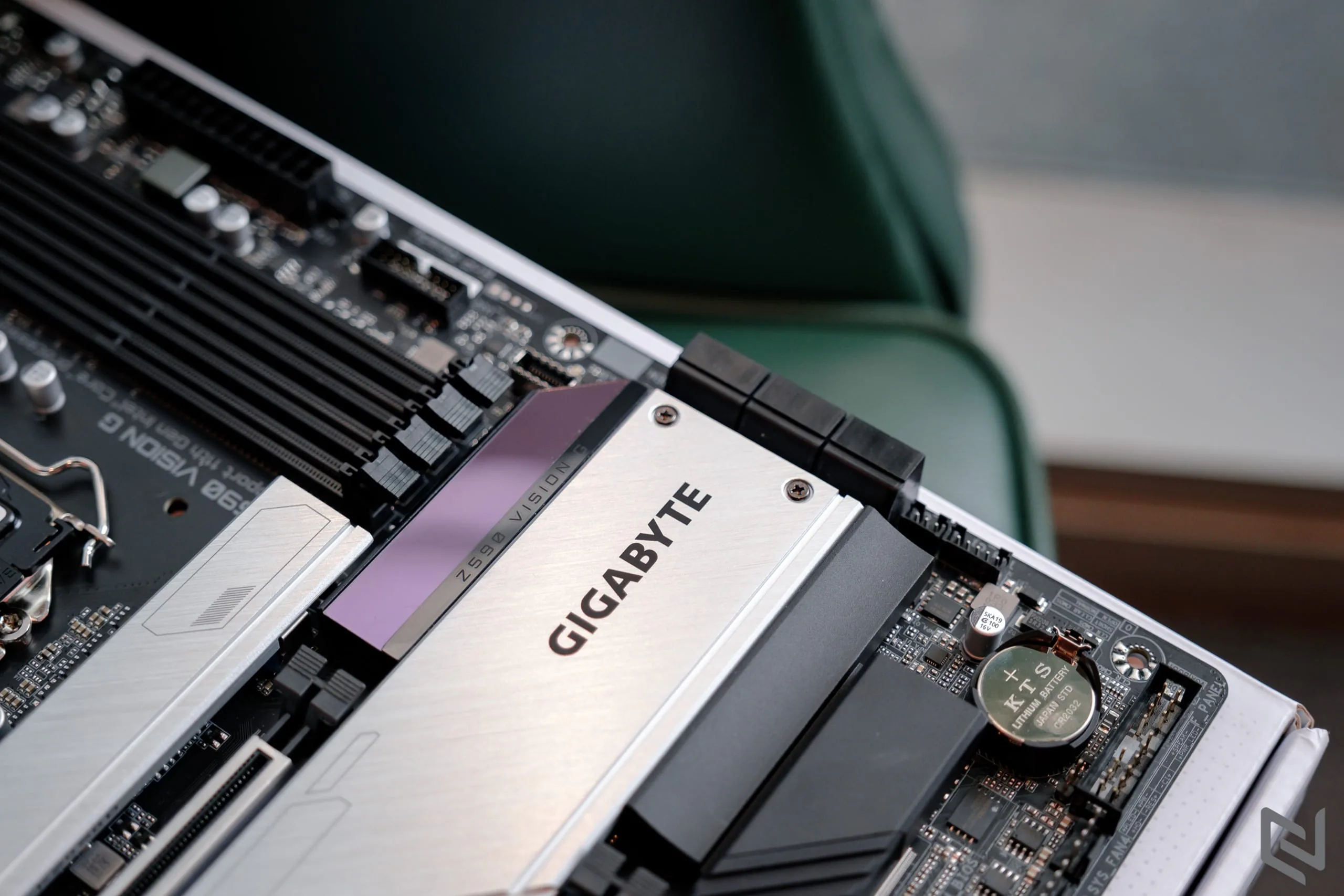 Trên tay bo mạch chủ GIGABYTE Z590 VISION G: Thoả đam mê cho nhà sáng tạo nội dung