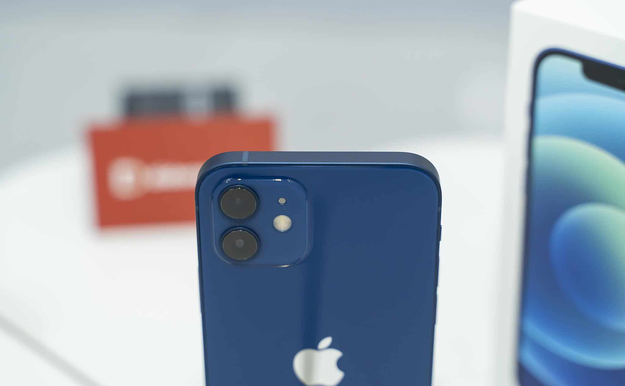 iPhone 12 VN/A đồng loạt giảm giá mạnh dịp cận Tết