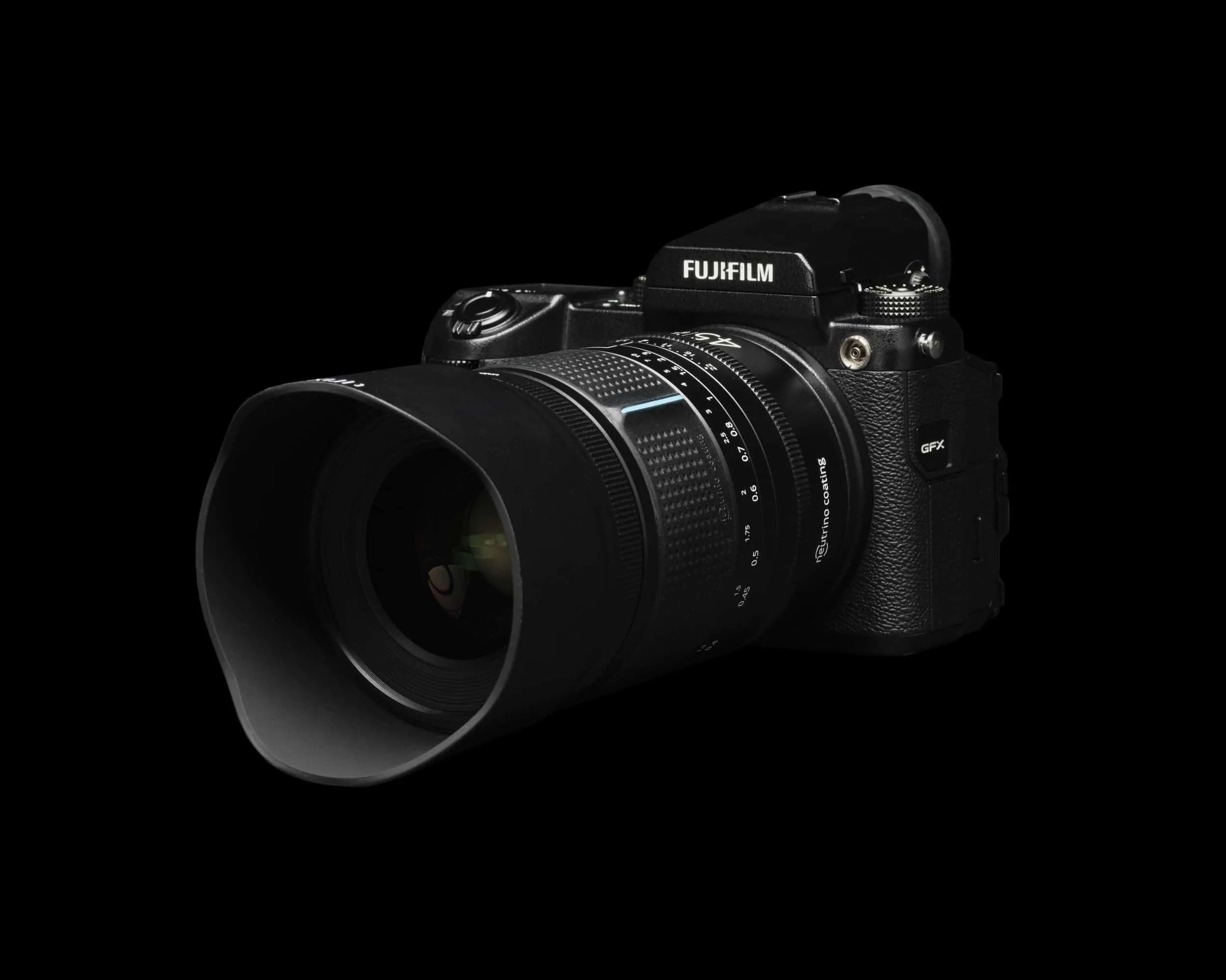 Irix ra mắt ống kính 45mm F1.4 Dragonfly dành cho máy ảnh Fujifilm GFX