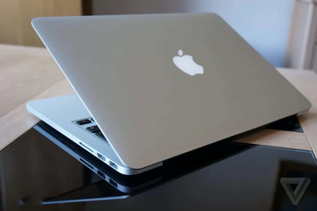 Chiếc MacBook Pro mới tiếp theo sẽ có khe đọc thẻ nhớ SD