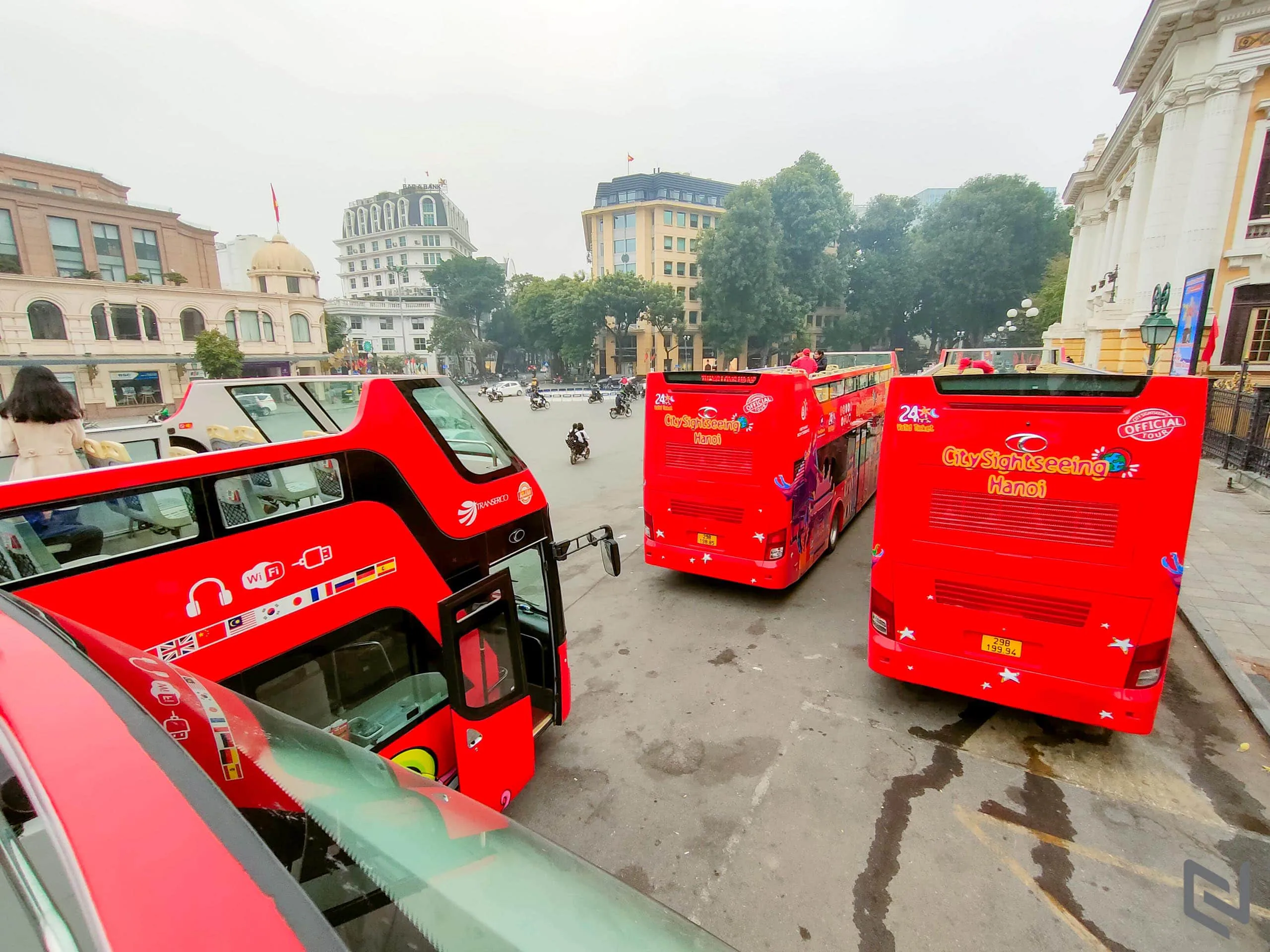 Bộ ảnh du lịch Hà Nội bằng xe bus 2 tầng chụp bởi OPPO Reno5