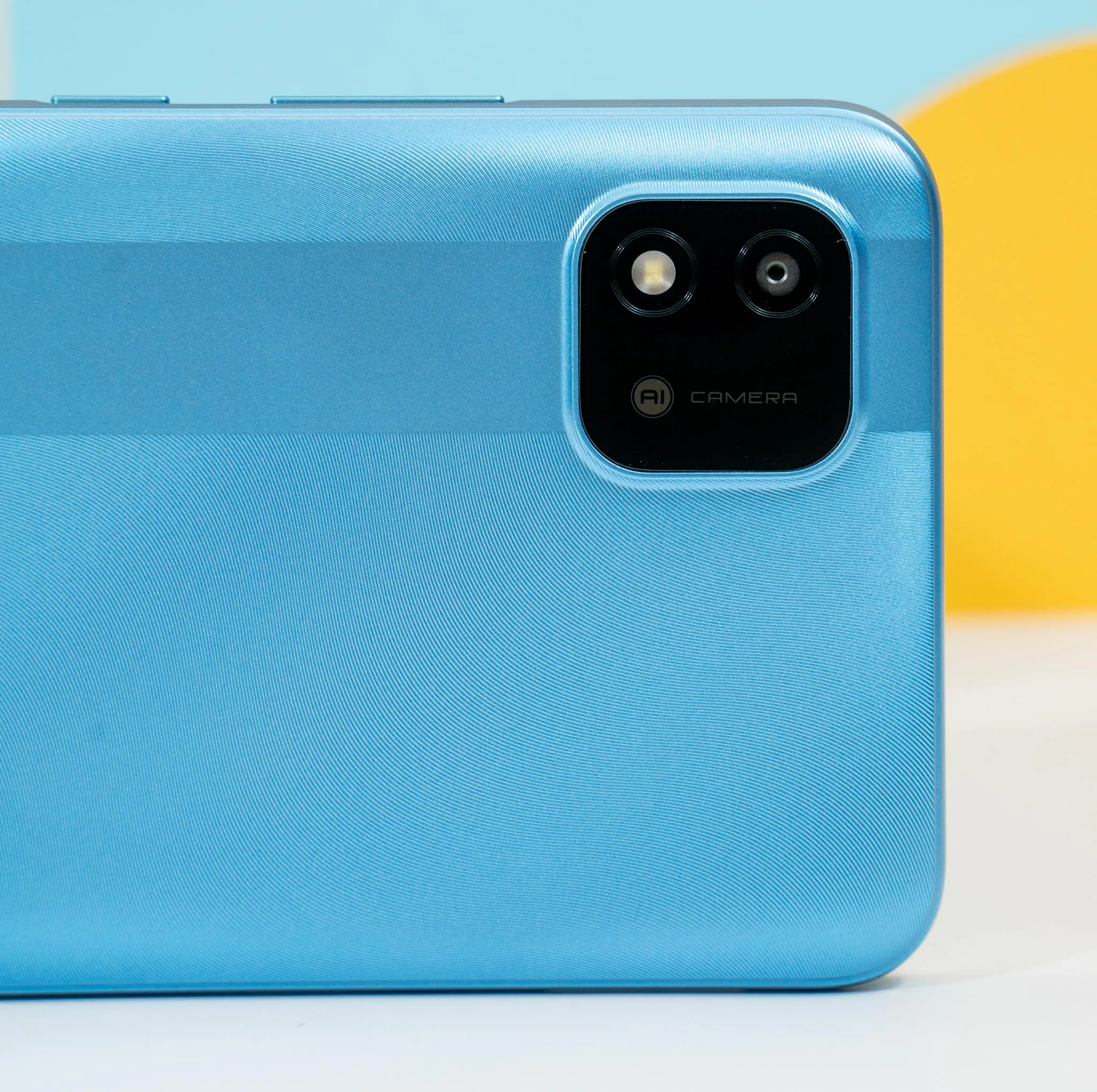 Realme mở bán Realme C20 giá 2,690,000 VND với "Flash sale" giảm 200,000 VND