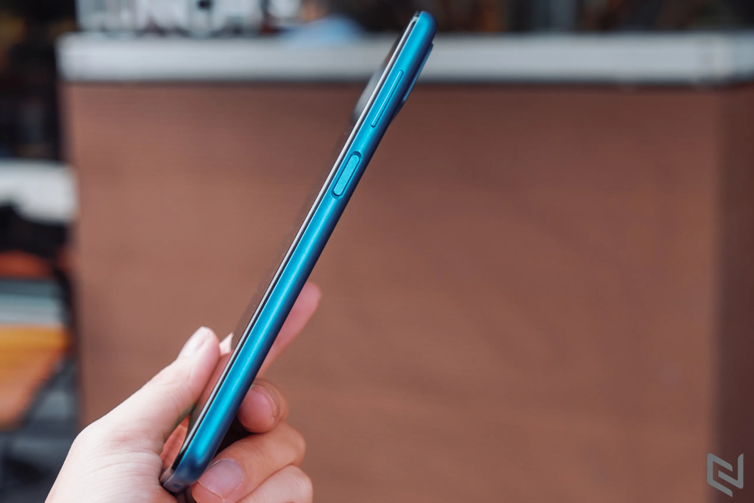 Trên tay Galaxy A12: Smartphone pin khủng 5,000mAh, thiết kế mặt lưng mới lạ từ Samsung