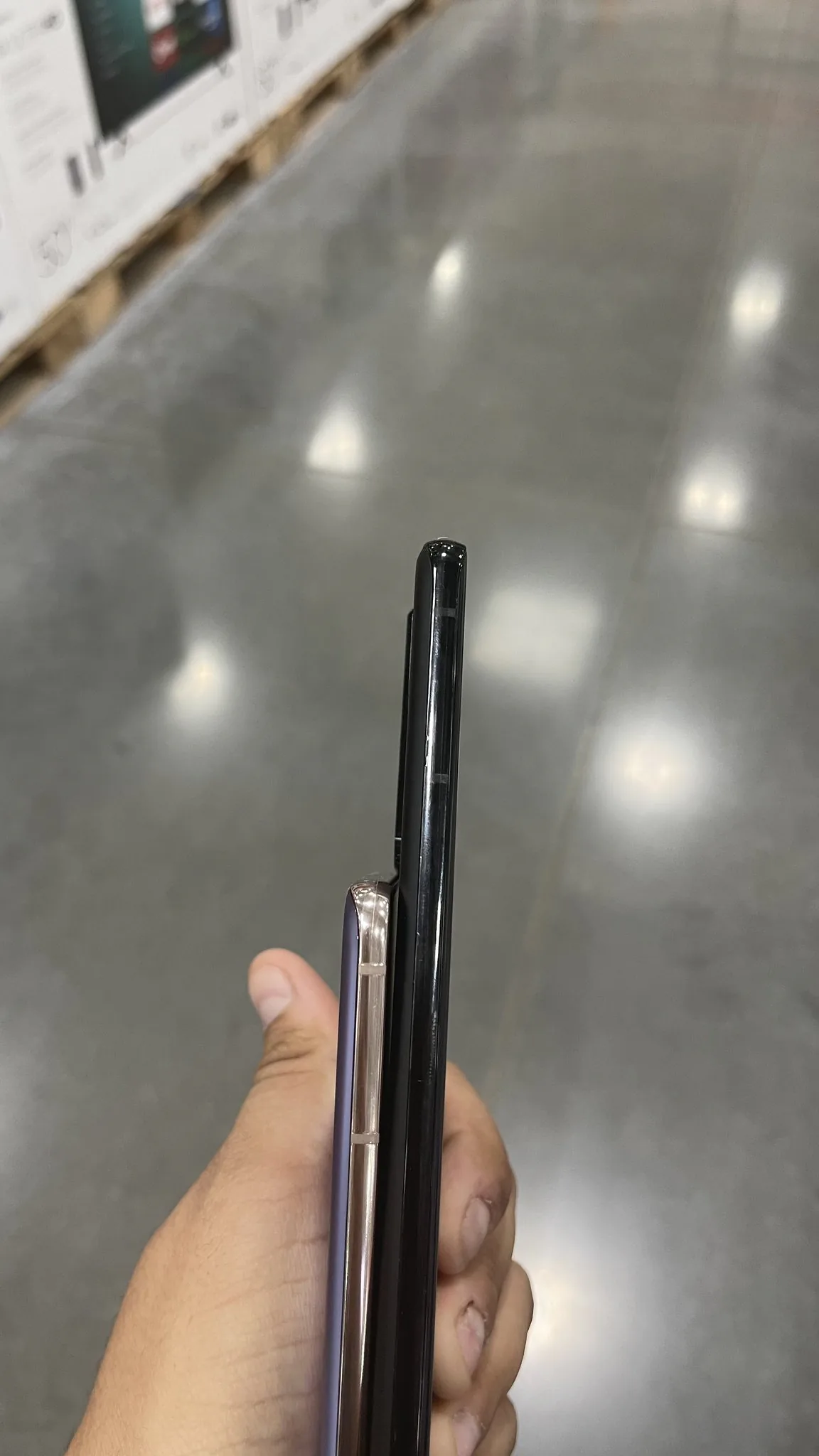 Lộ diện những hình ảnh thực tế của Samsung Galaxy S21