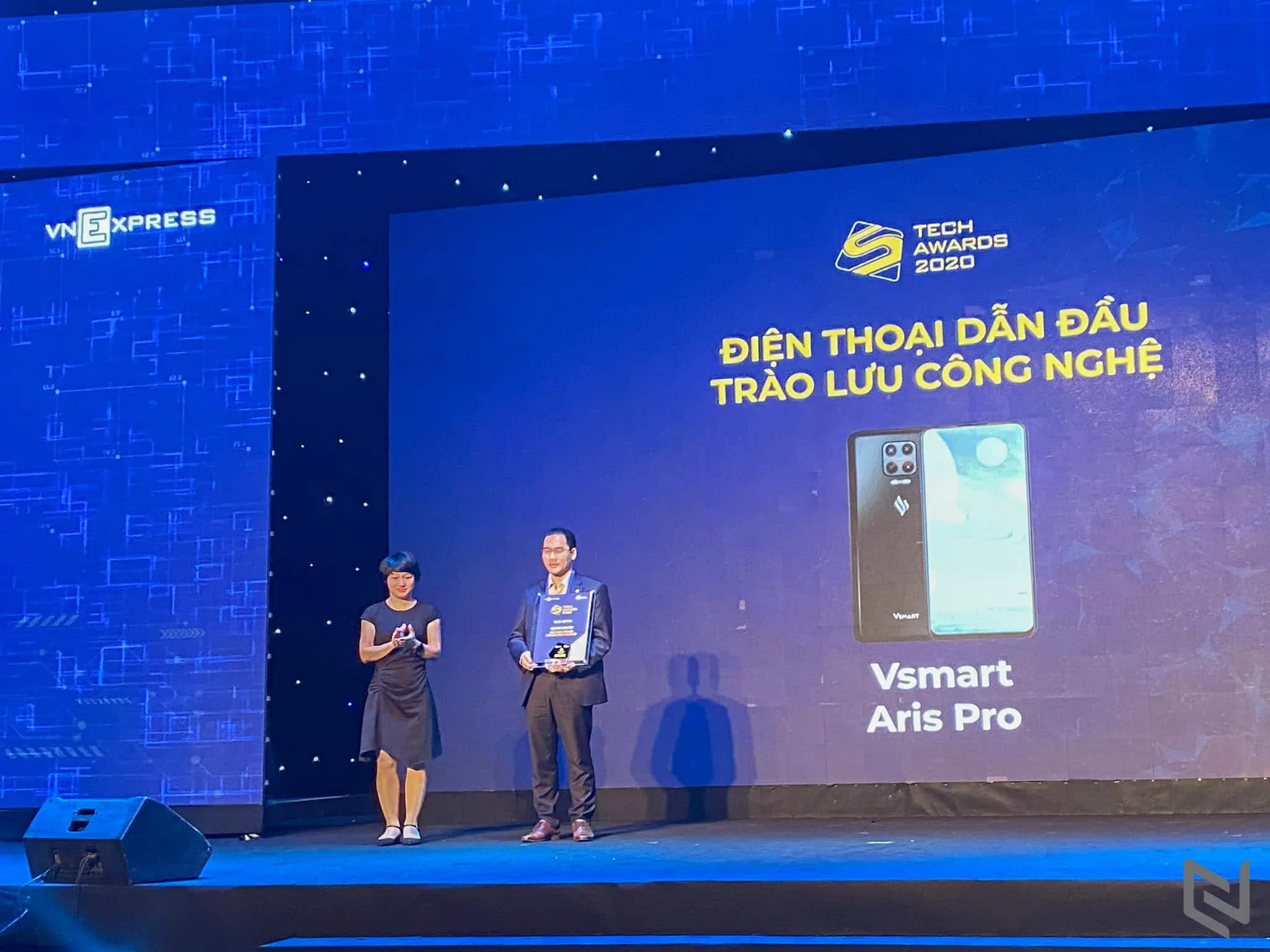 Samsung và điện thoại Vsmart thắng lớn tại Tech Awards 2020