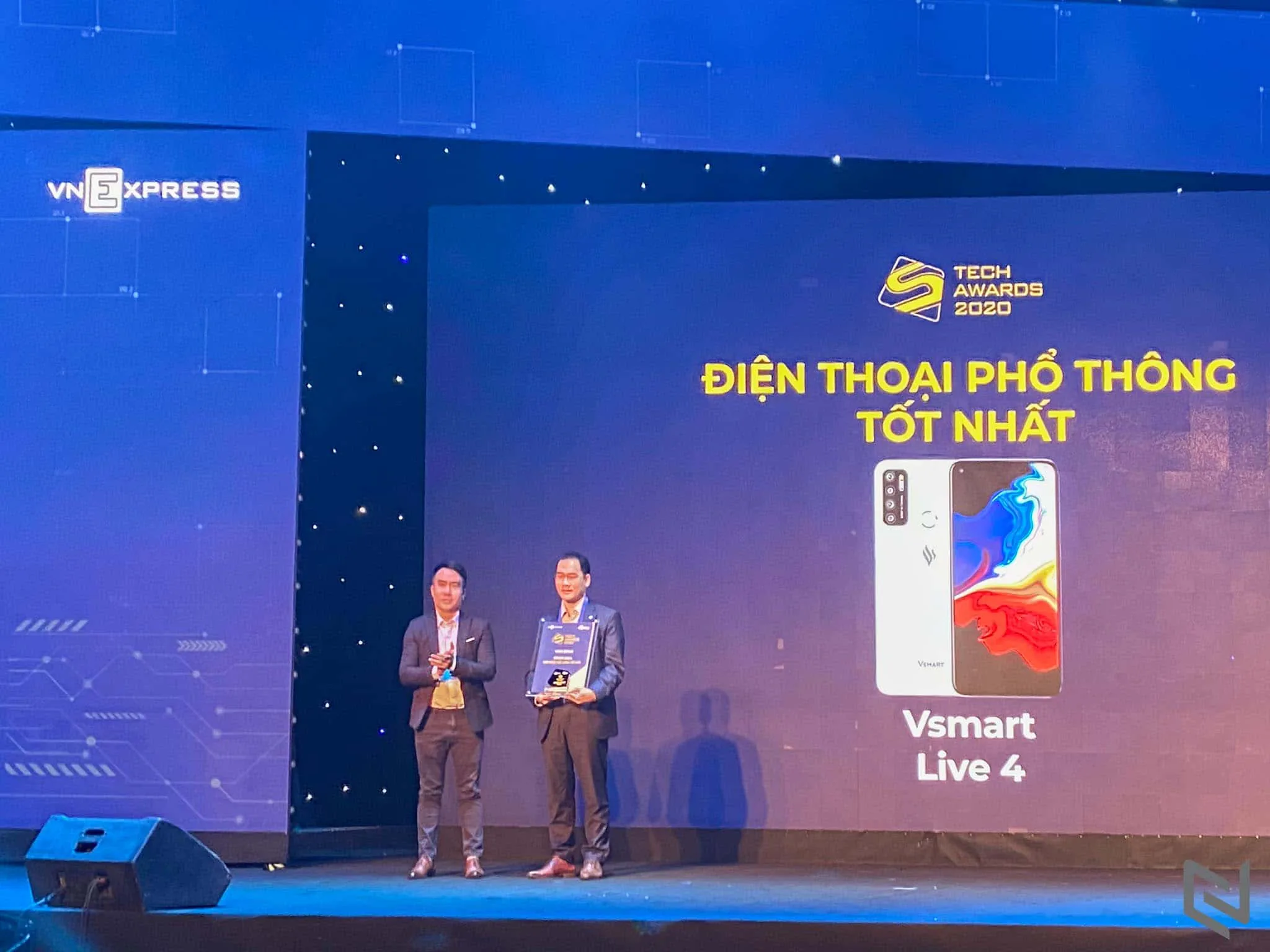 Samsung và điện thoại Vsmart thắng lớn tại Tech Awards 2020