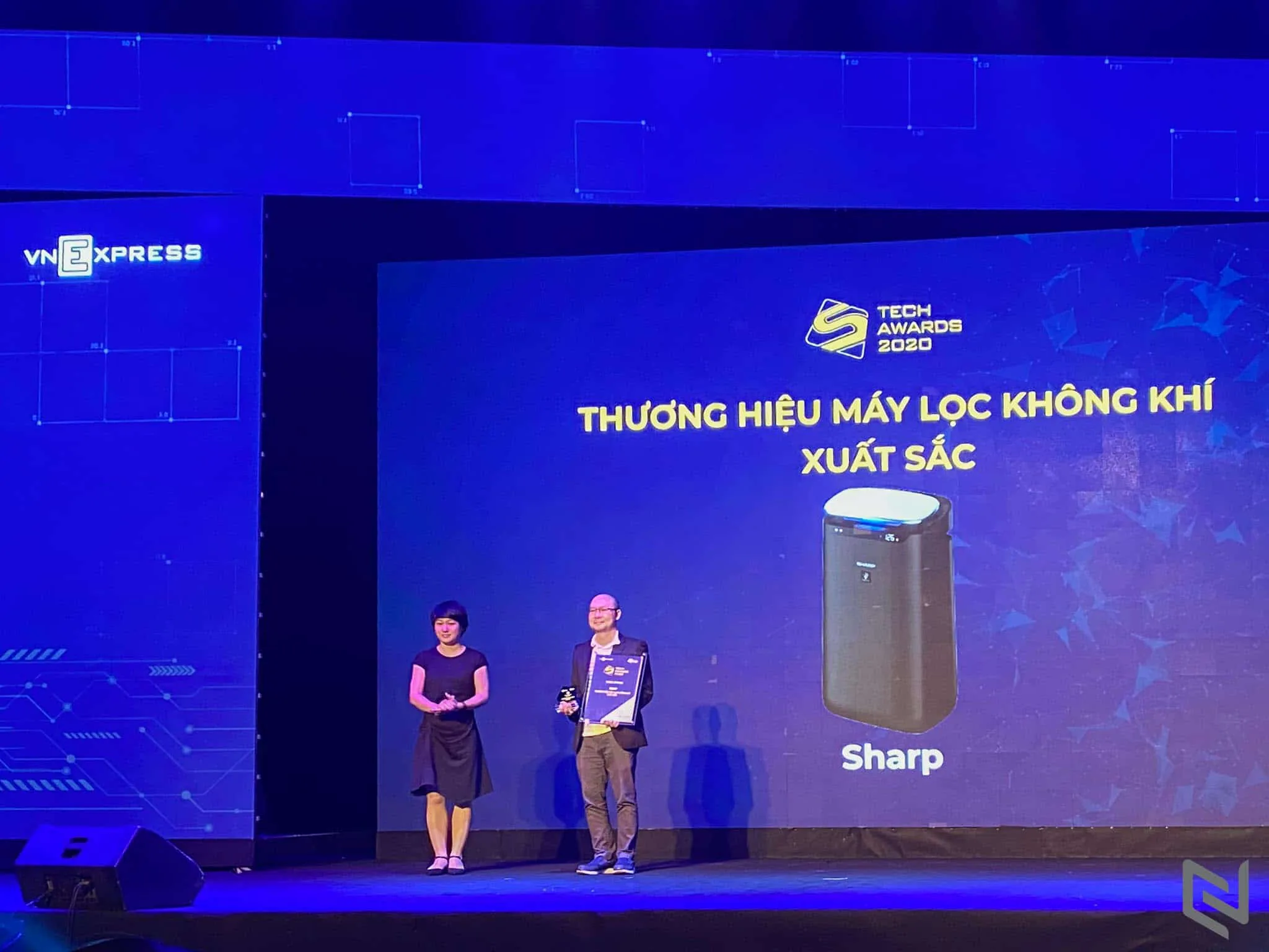 Samsung và điện thoại Vsmart thắng lớn tại Tech Awards 2020