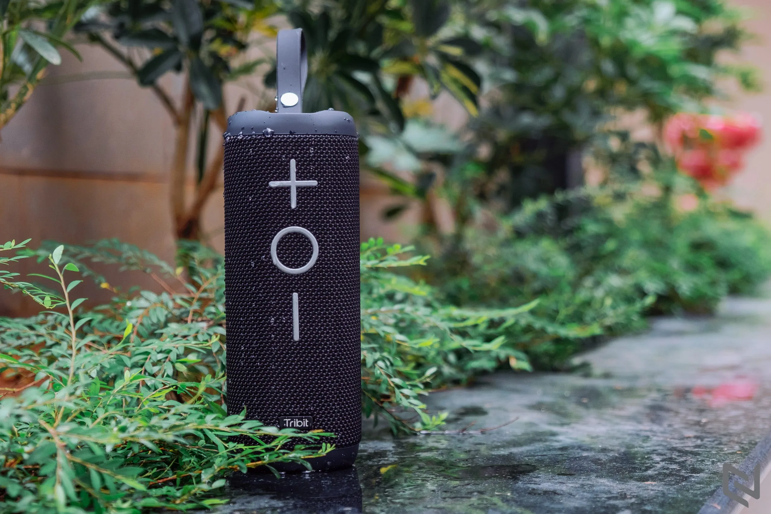 Trên tay loa Bluetooth Tribit Stormbox: Chống nước IPX7, âm bass mạnh, giá bán hấp dẫn