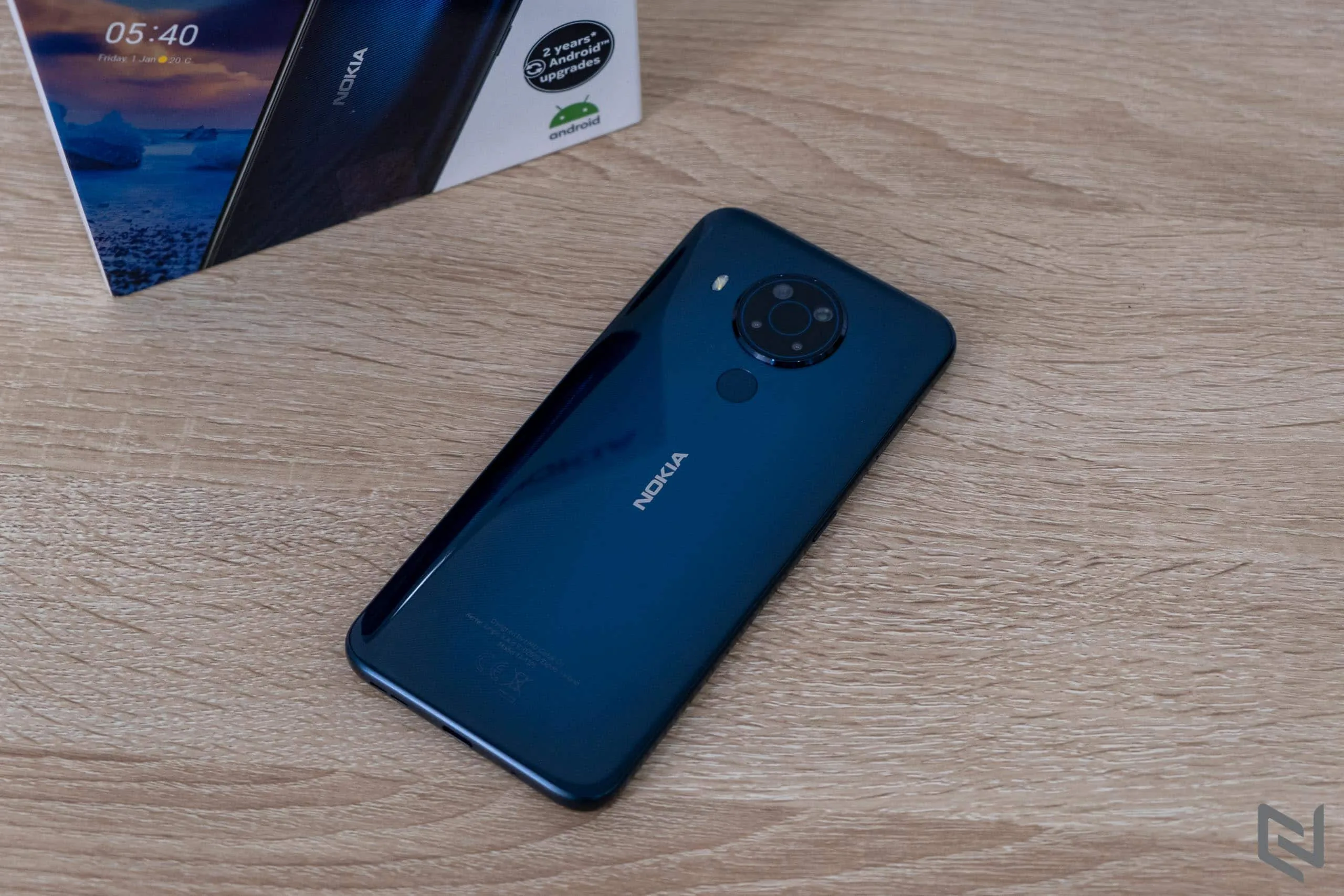 Mở hộp Nokia 5.4: Điểm nhấn camera, hiệu năng tốt, đầy đủ phụ kiện