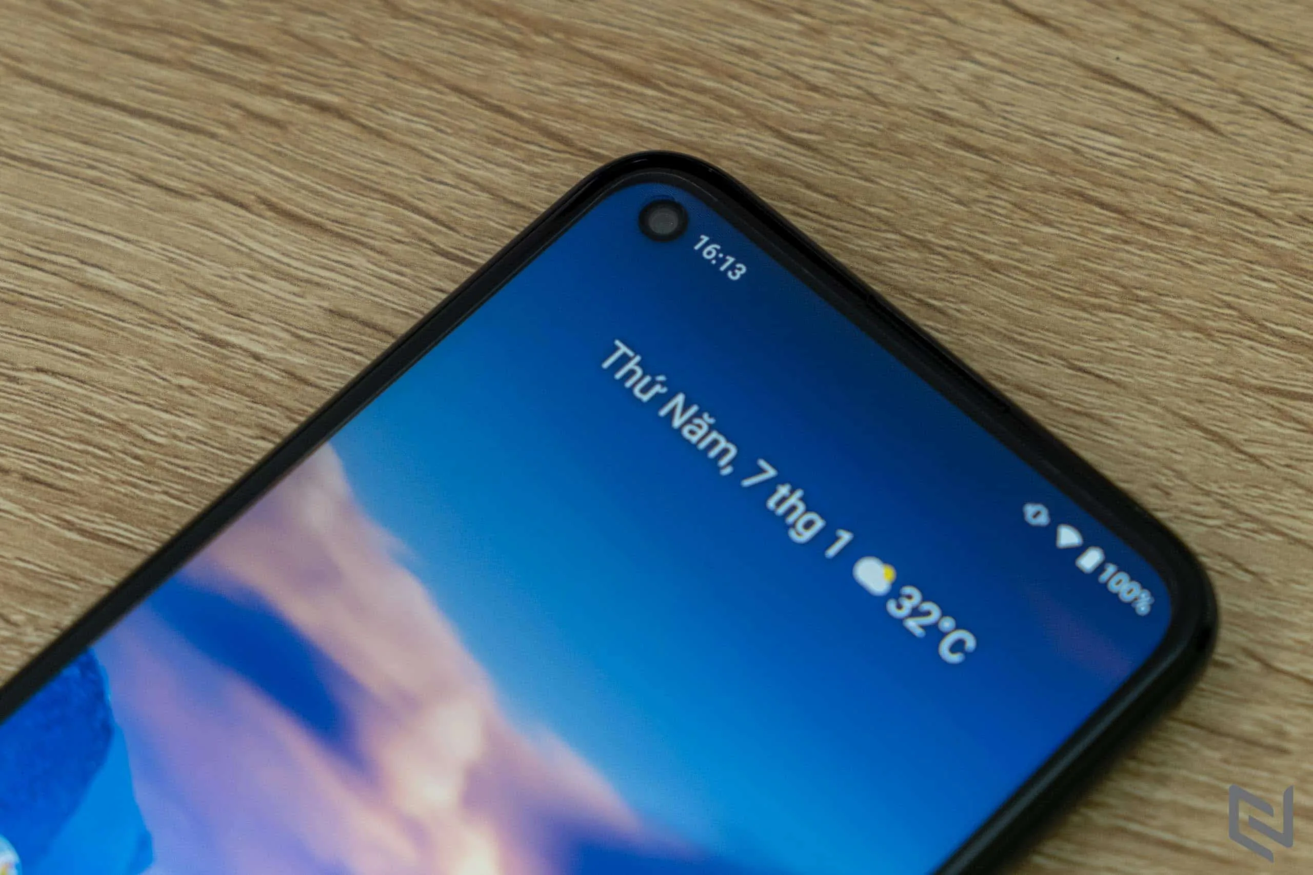 Mở hộp Nokia 5.4: Điểm nhấn camera, hiệu năng tốt, đầy đủ phụ kiện