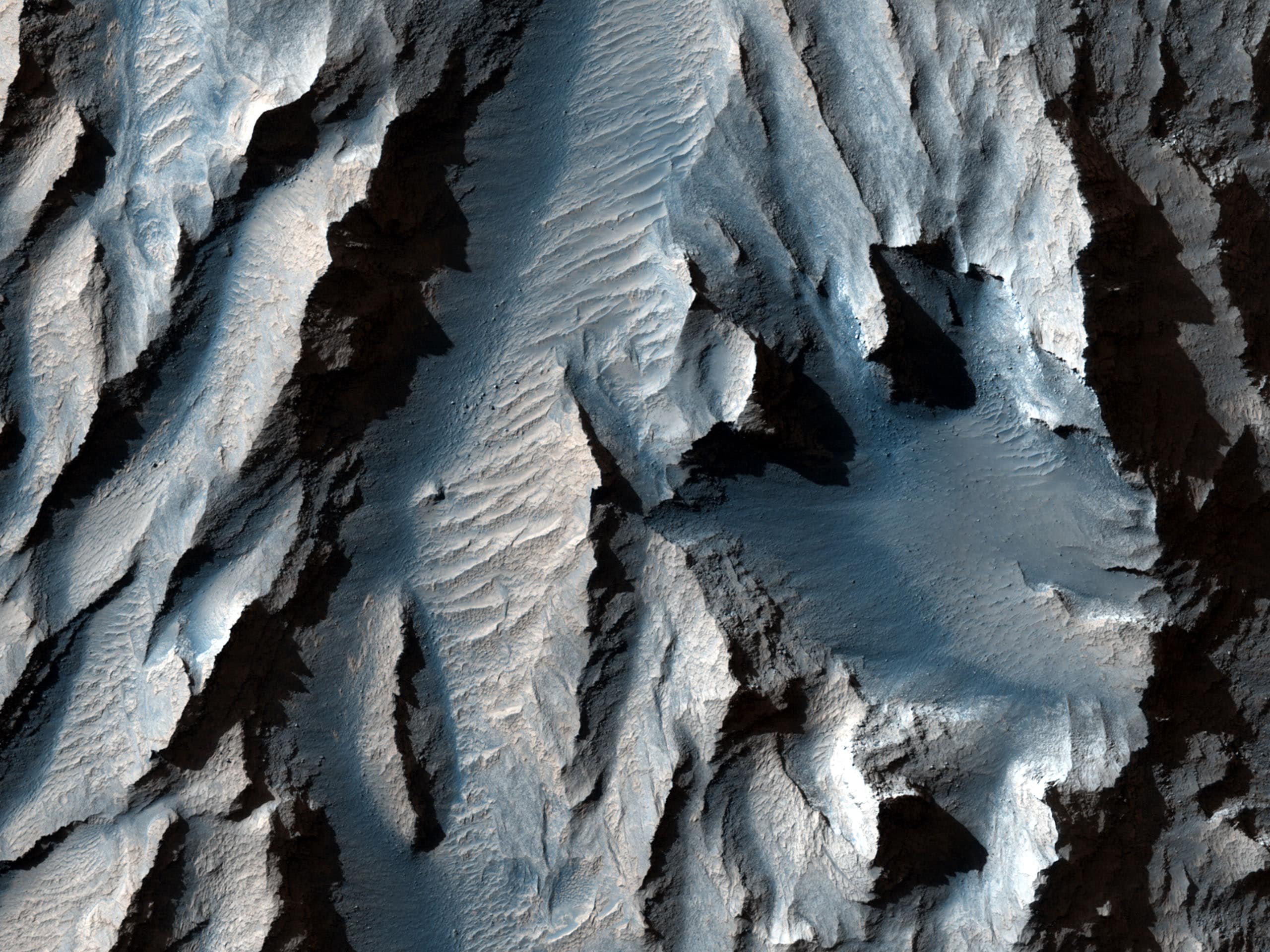 Camera quỹ đạo HiRISE của NASA đã chụp ảnh cận cảnh bề mặt Sao Hoả