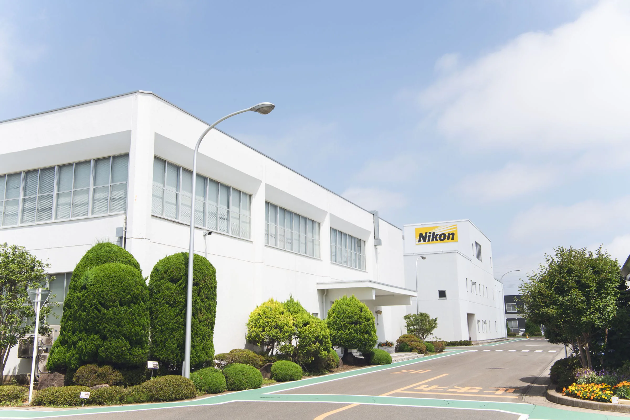 Báo cáo tài chính quý III cho thấy doanh thu Nikon giảm nặng, tận 2 con số!