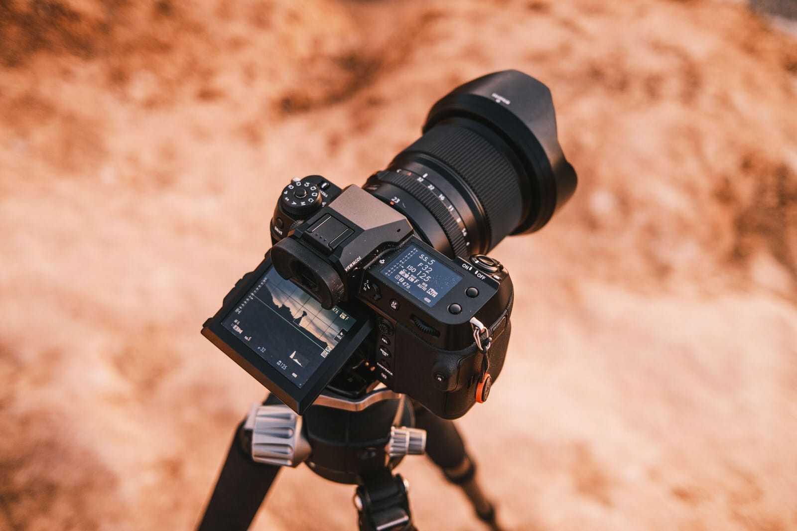 Fujifilm GFX 100S - Chiếc máy ảnh chụp ảnh phong cảnh đáng mơ ước