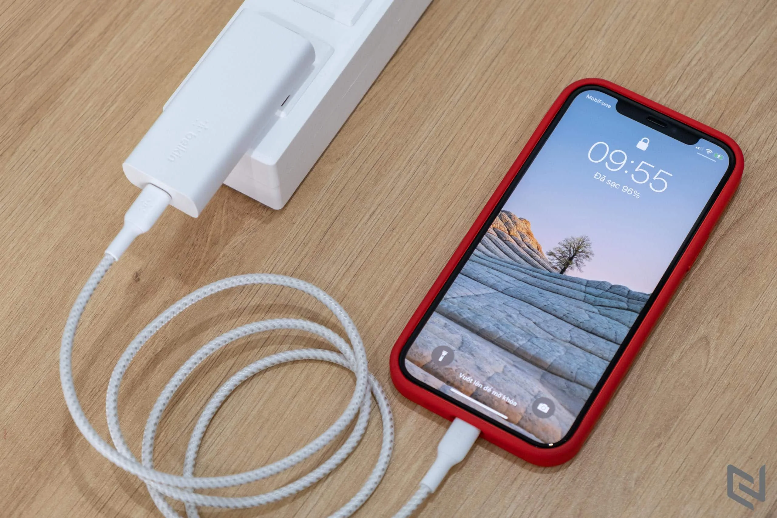 Trên tay Adapter sạc nhanh BOOST↑CHARGE™ PRO Belkin 20W USB-C PD GaN