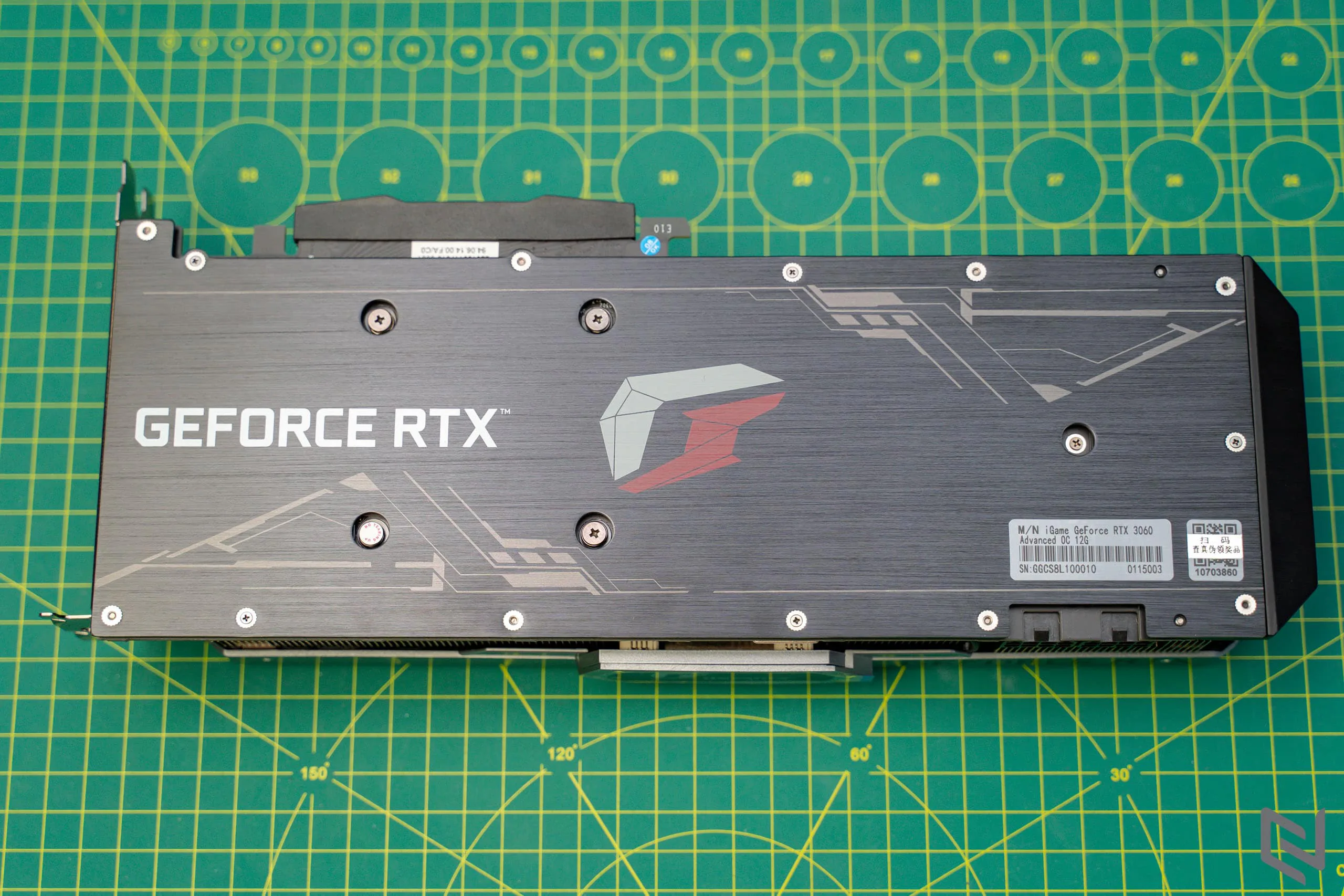 Trên tay card đồ hoạ iGame RTX 3060 đến từ Colorful: Mạnh mẽ và hầm hố với thiết kế đẹp mắt