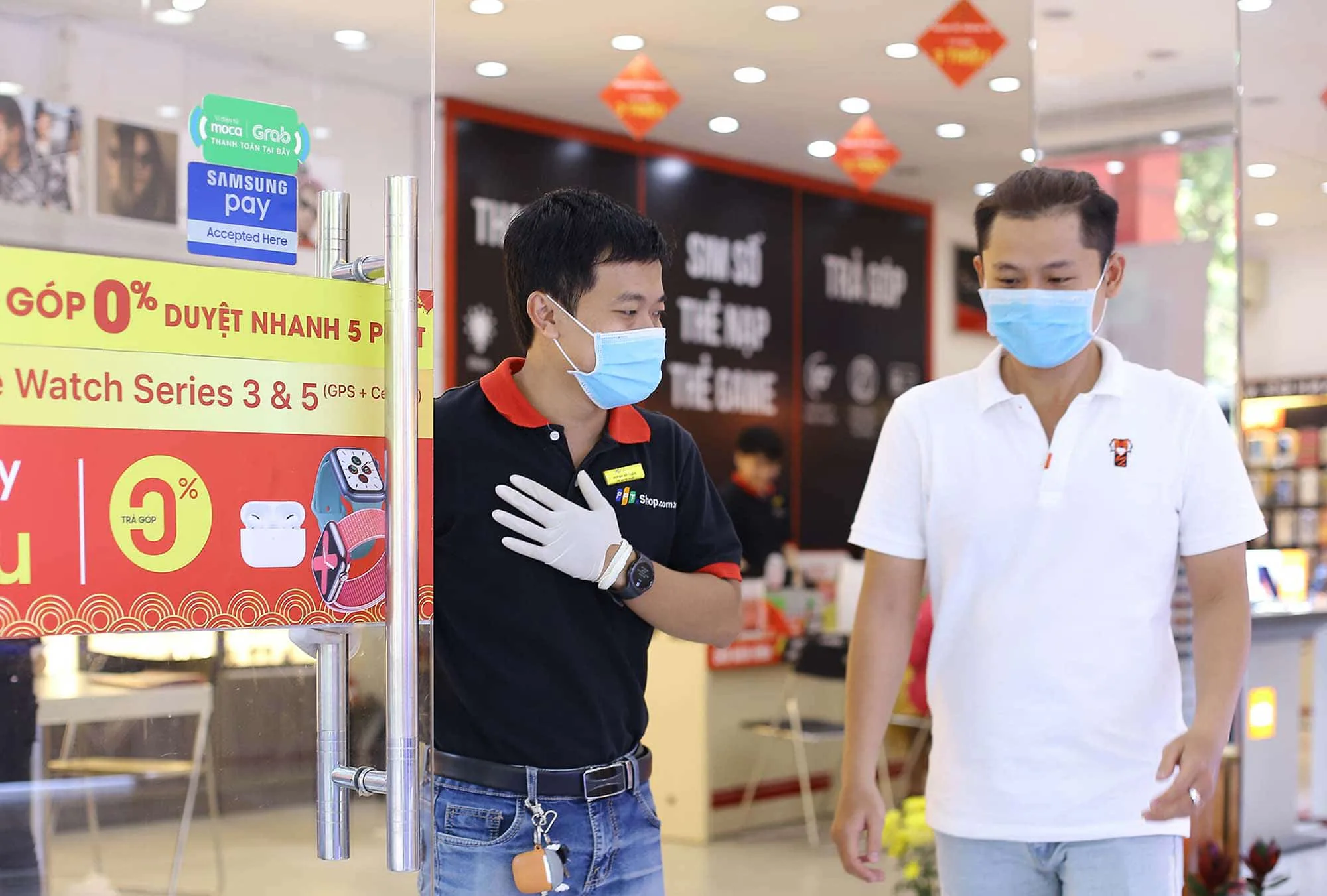 FPT Shop nhân đôi ưu đãi: Vừa giảm giá laptop, vừa tặng combo làm việc tại nhà mùa Covid-19