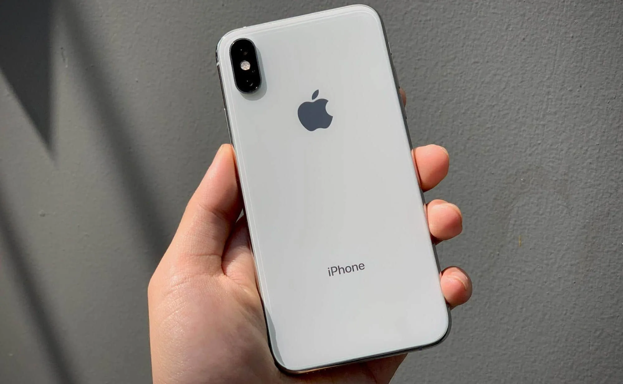 Bảng giá iPhone đầu năm - Sức mua tăng cao và giá bán tiếp tục giảm