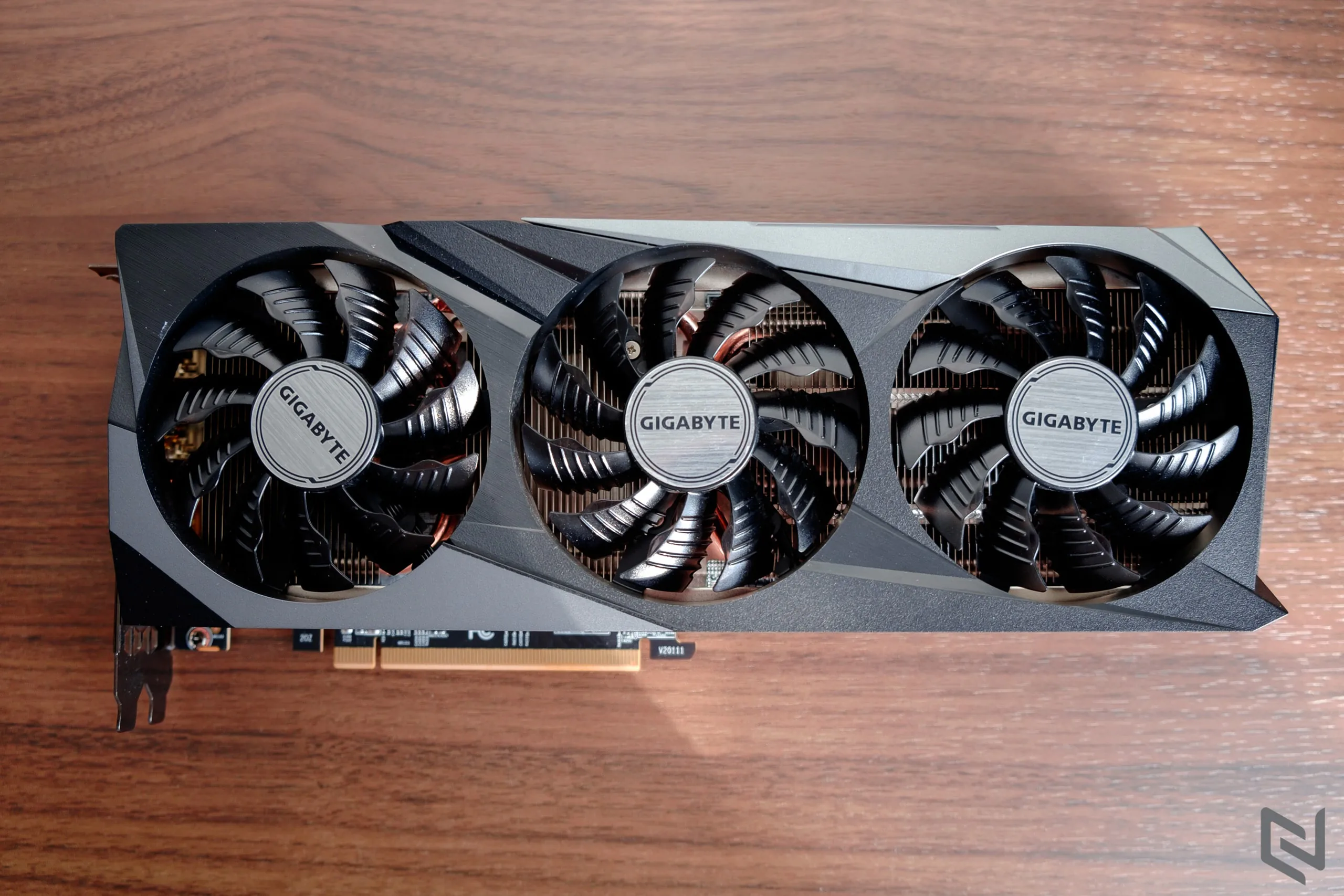 Trên tay card đồ hoạ GIGABYTE Radeon RX 6800 GAMING OC 16G: Kiến trúc RDNA2 mạnh mẽ, tản nhiệt tối đa mát mẻ