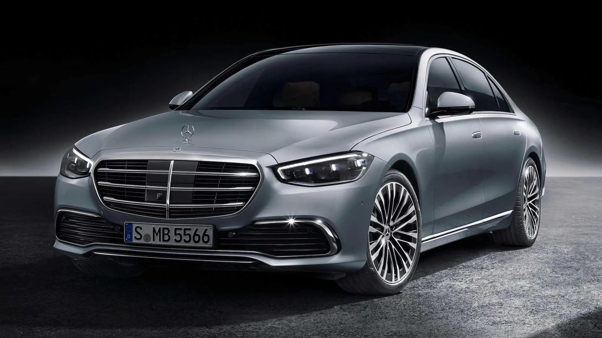 Mercedes-Benz thu hồi xe
