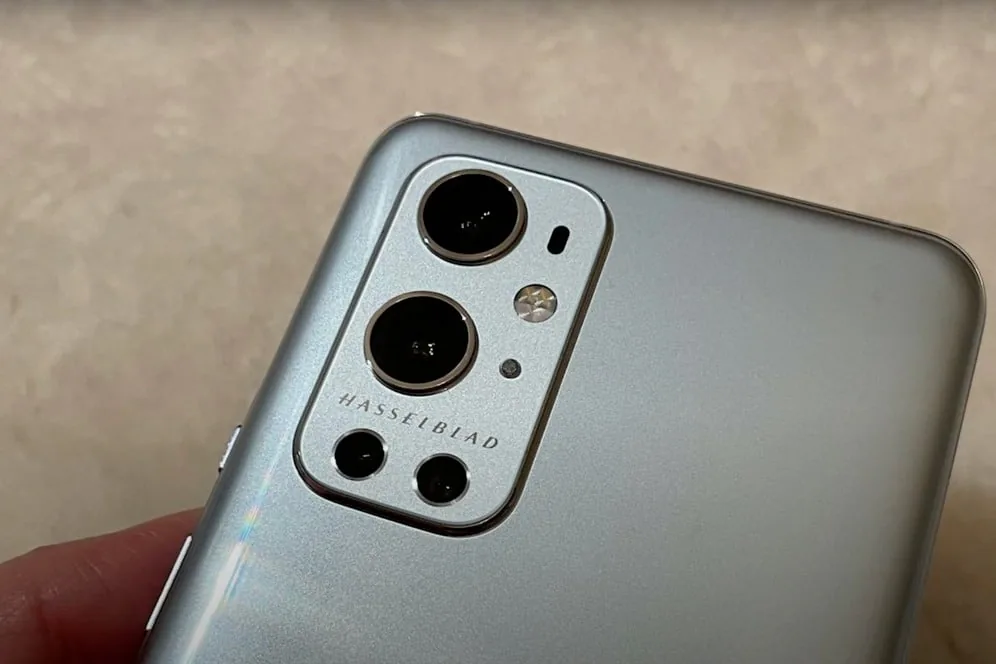 Lộ diện nhiều ảnh rò rỉ trên tay OnePlus 9 Pro 5G với camera từ Hasselblad