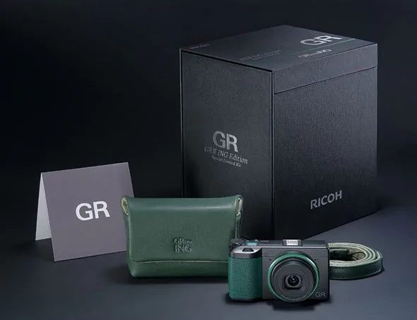 Phiên bản đặc biệt Ricoh GR III 'GRowING' màu xanh sẽ chỉ có tại Trung Quốc