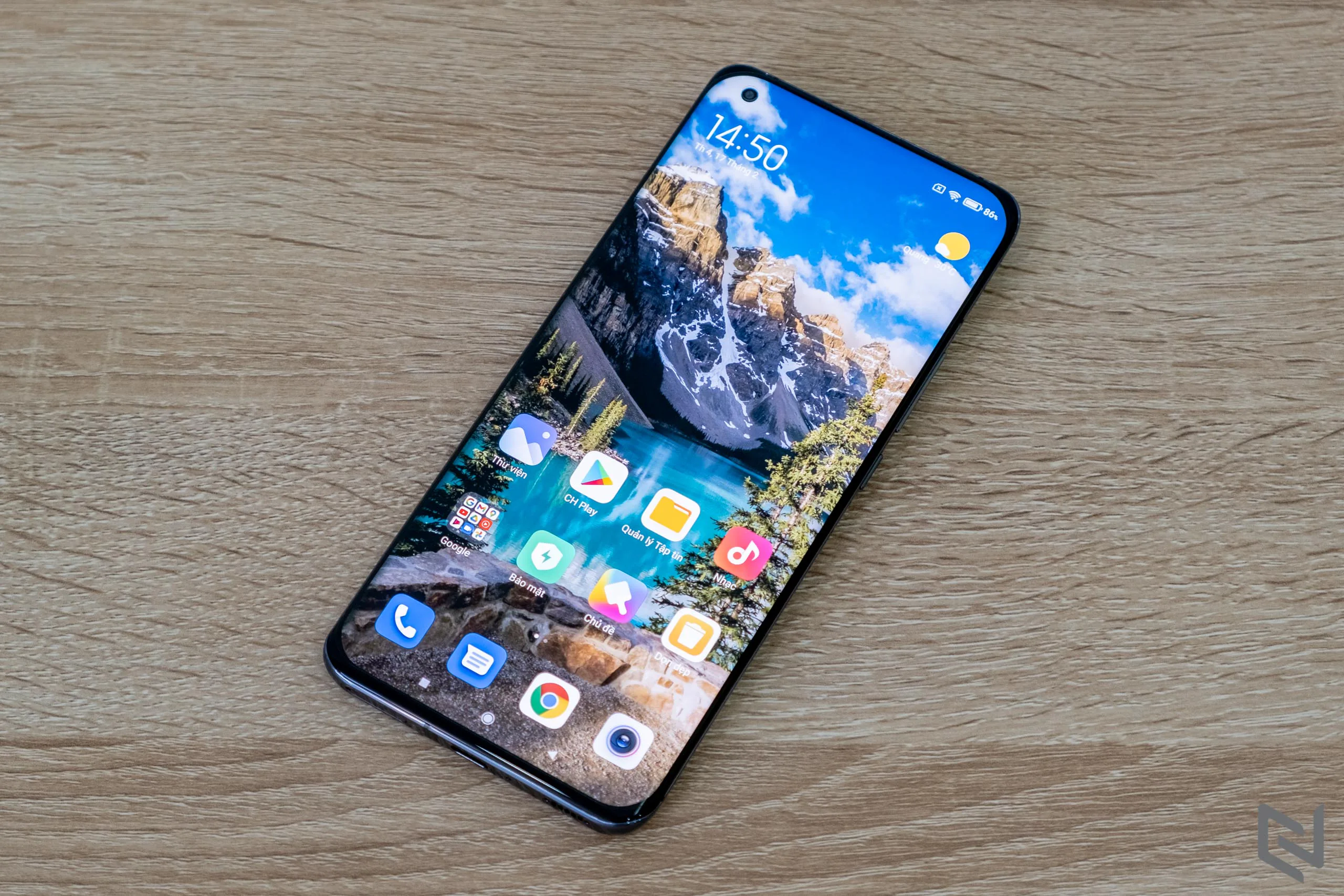 Mở hộp và đánh giá nhanh Xiaomi Mi 11: Hoàn thiện cao cấp, camera chụp rất tốt, Snapdragon 888 mạnh miễn bàn