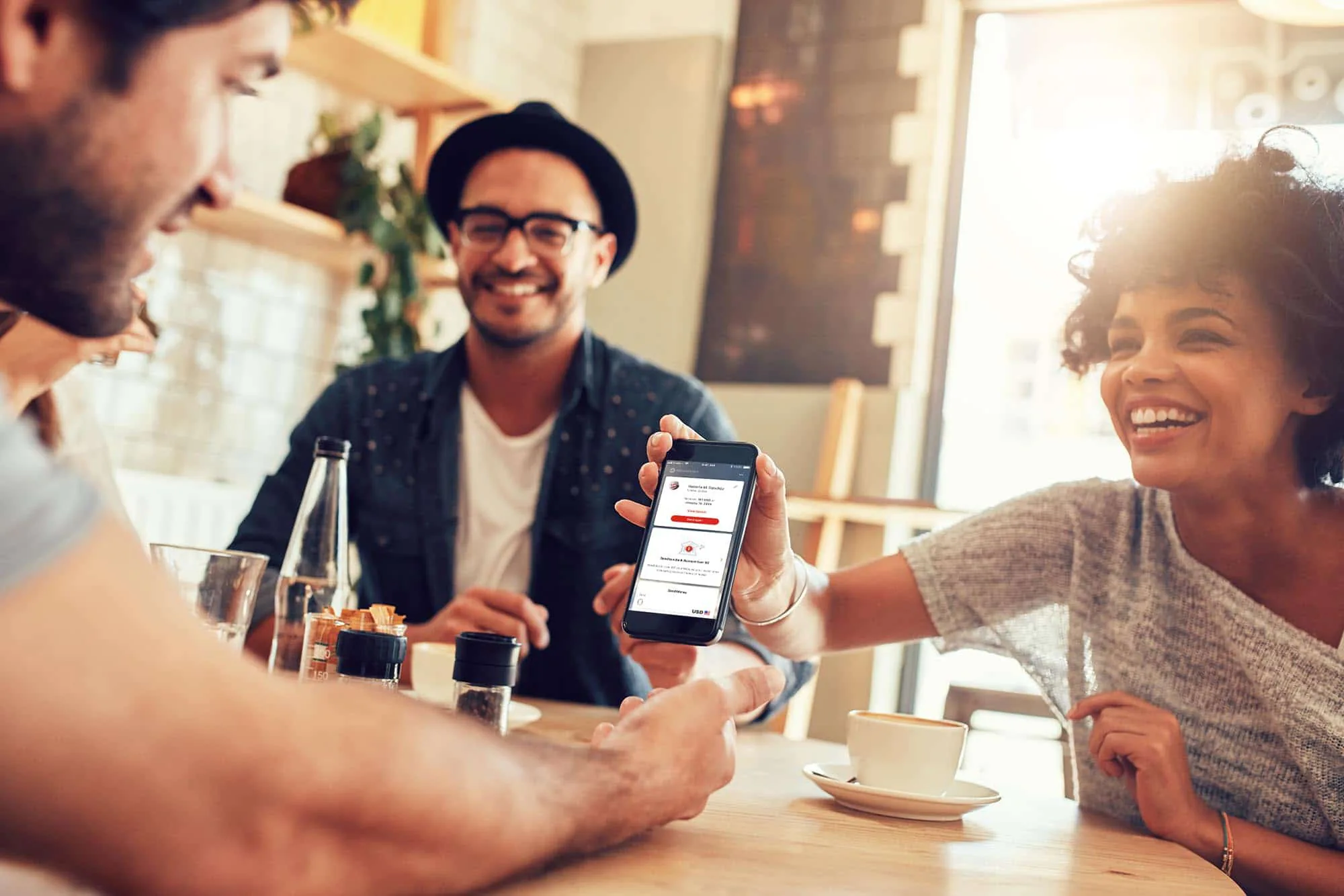 MoneyGram lần đầu triển khai dịch vụ chuyển tiền nhanh P2P đến người dùng Việt Nam thông qua Visa Direct