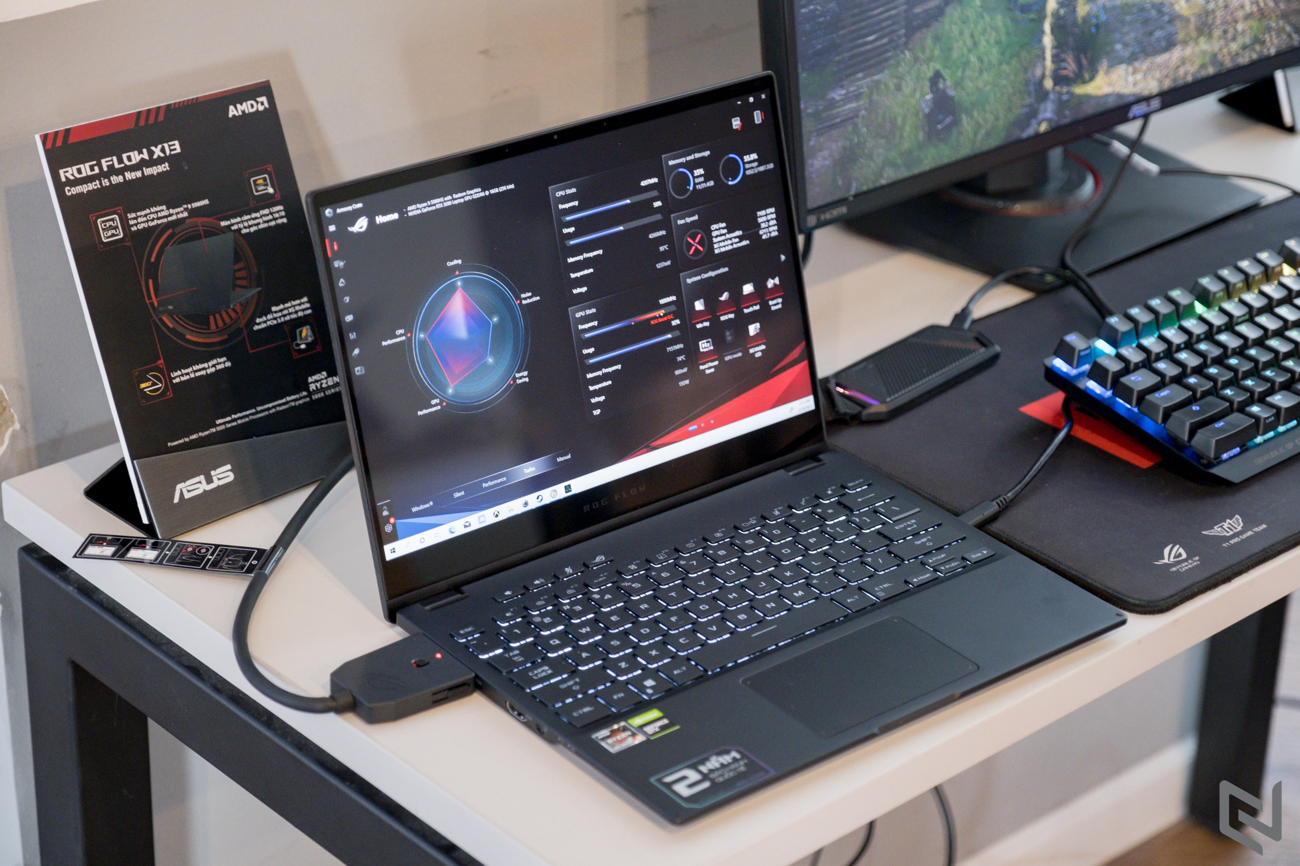Trên tay laptop gaming xoay gập 2-in-1 ROG Flow X13 và XG Mobile: Bộ đôi gaming đa năng độc đáo và ấn tượng