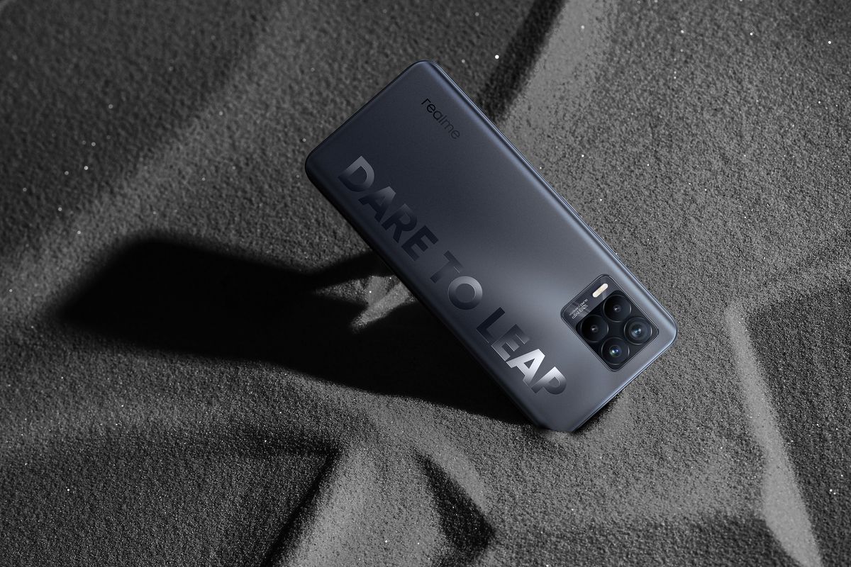 Realme 8 Pro ra mắt với giá bán hấp dẫn, trang bị camera 108MP
