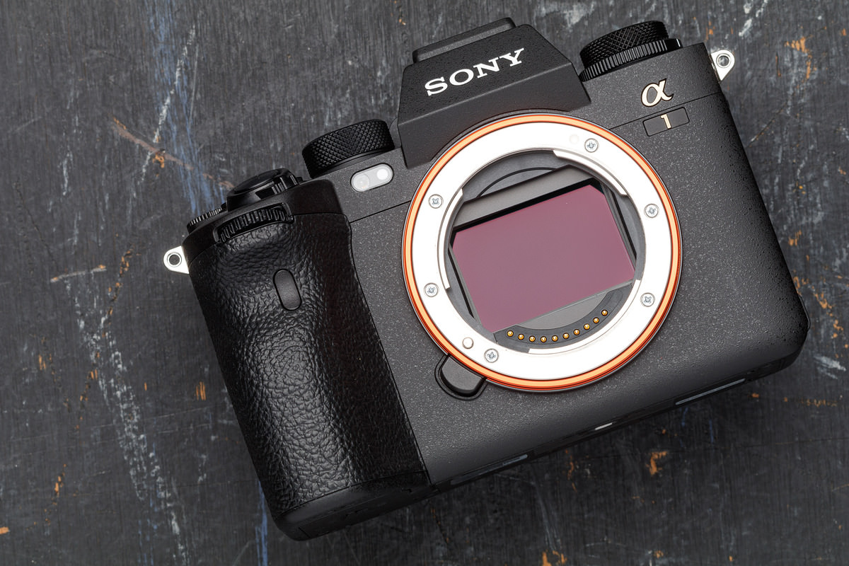 Máy ảnh Sony A7R V có thể có cảm biến 102MP trong cuộc đua với Canon