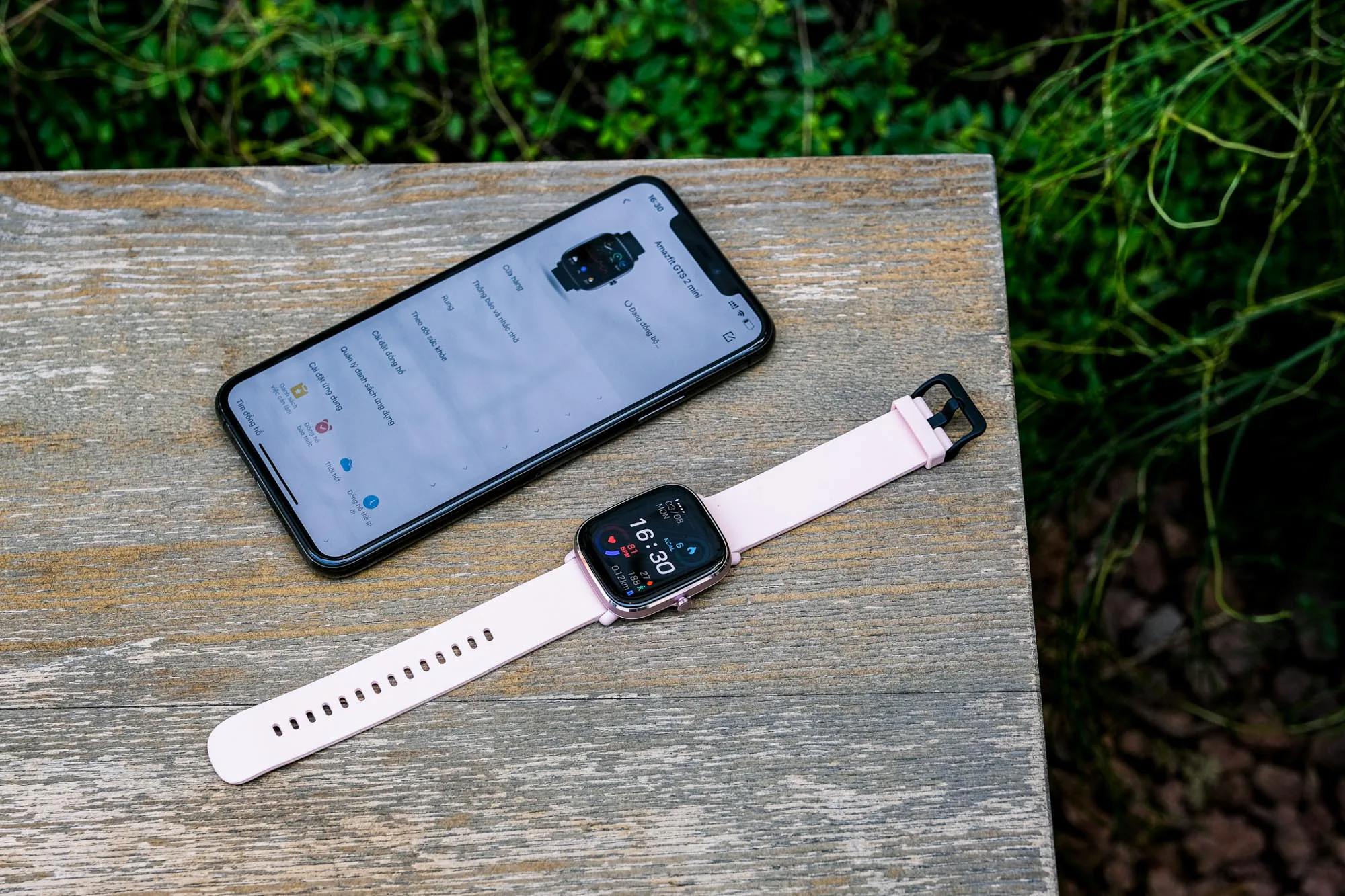 Trên tay Amazfit GTS 2 mini: Hoàn thiện cao cấp, nhiều tính năng theo dõi sức khoẻ
