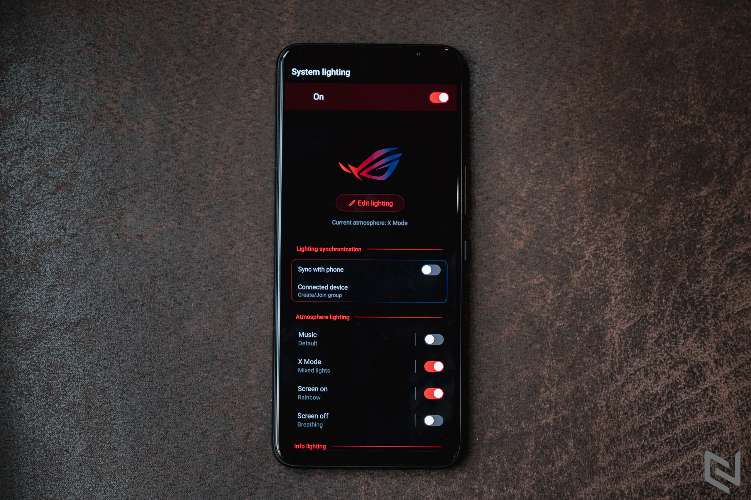 Trên tay smartphone gaming ROG Phone 5 mới từ ASUS: Thiết kế mới lạ, công nghệ đột phá và trang bị Snapdragon 888 5G
