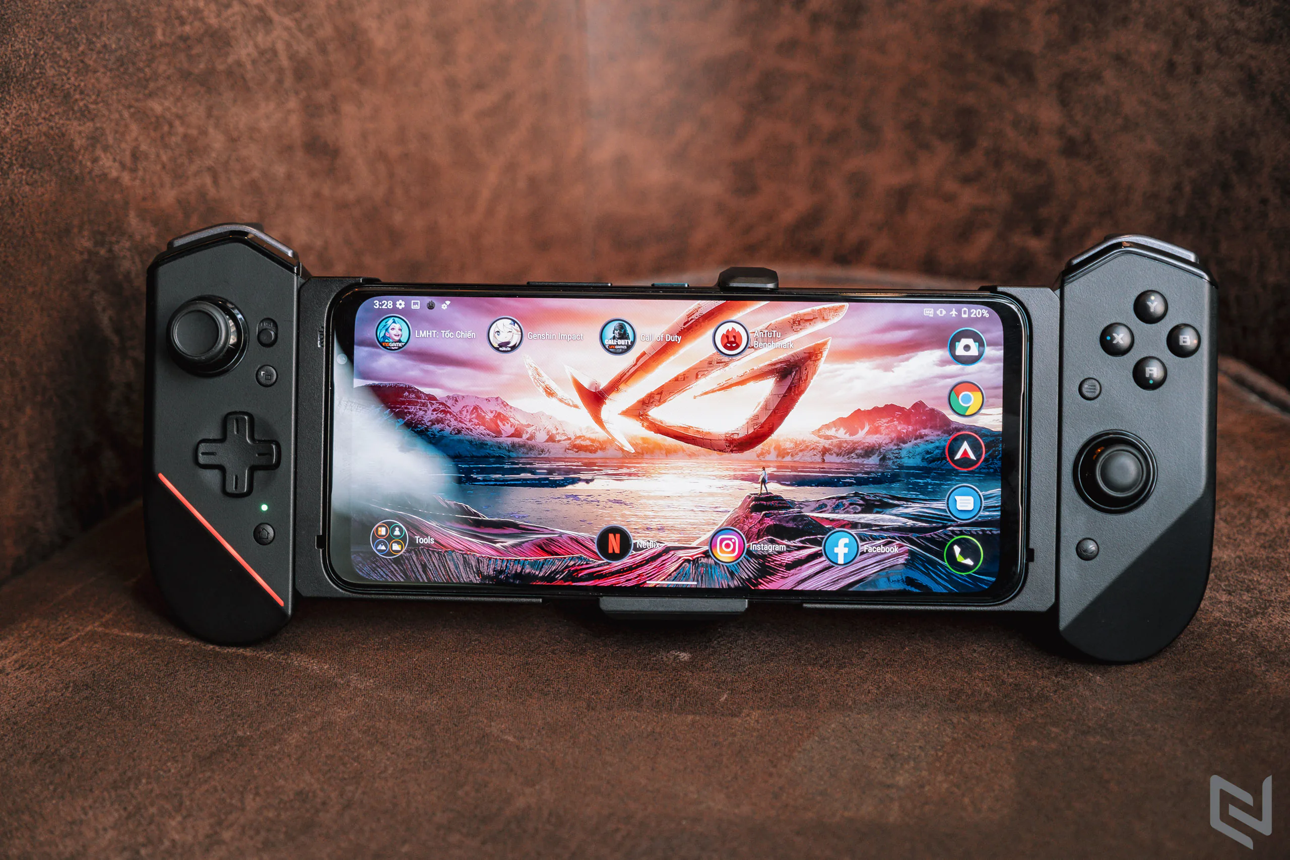 trên tay ASUS ROG Phone 5