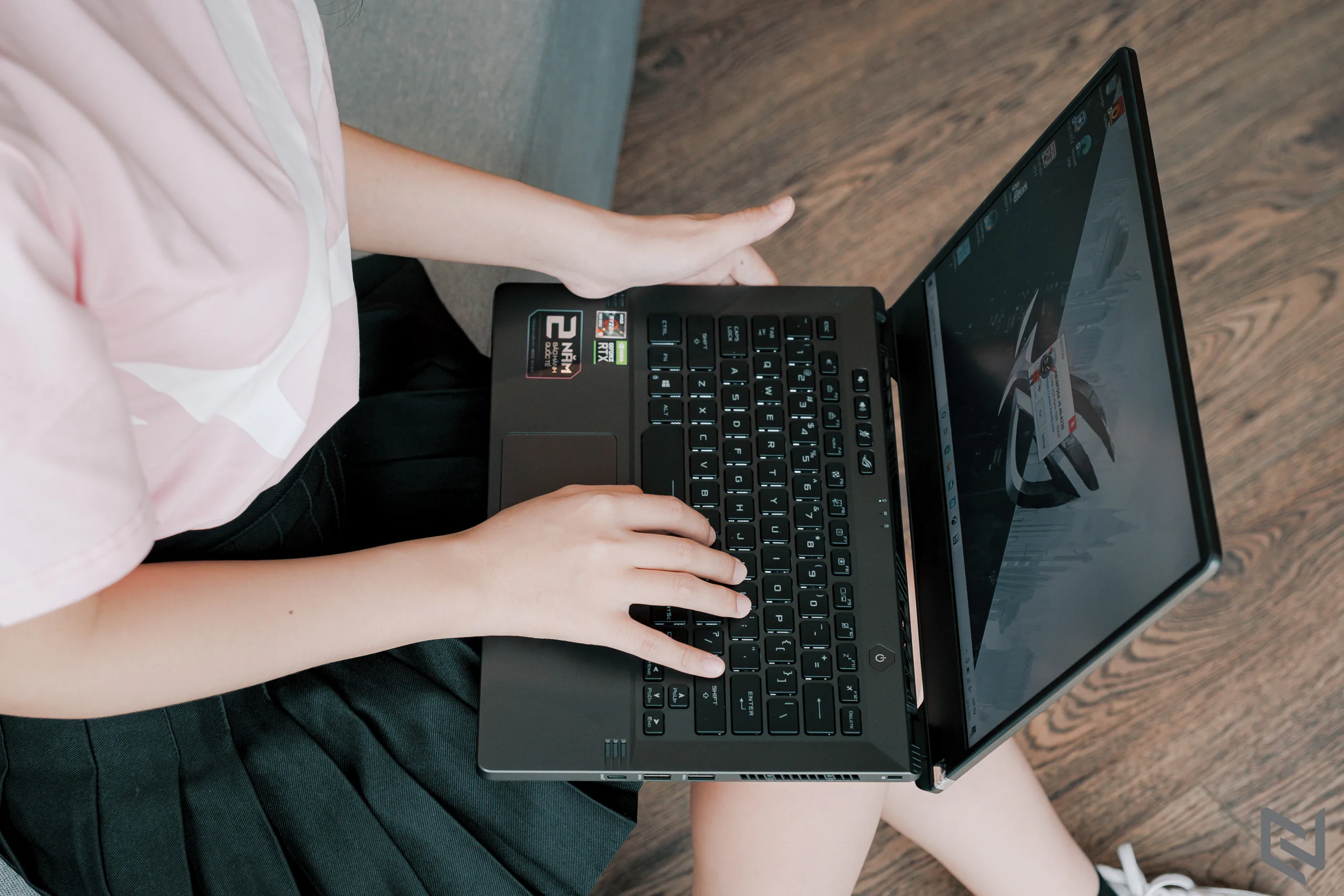 ASUS ra mắt laptop chơi game ROG Zephyrus G14 và G15 mới cực thơm, cực mạnh