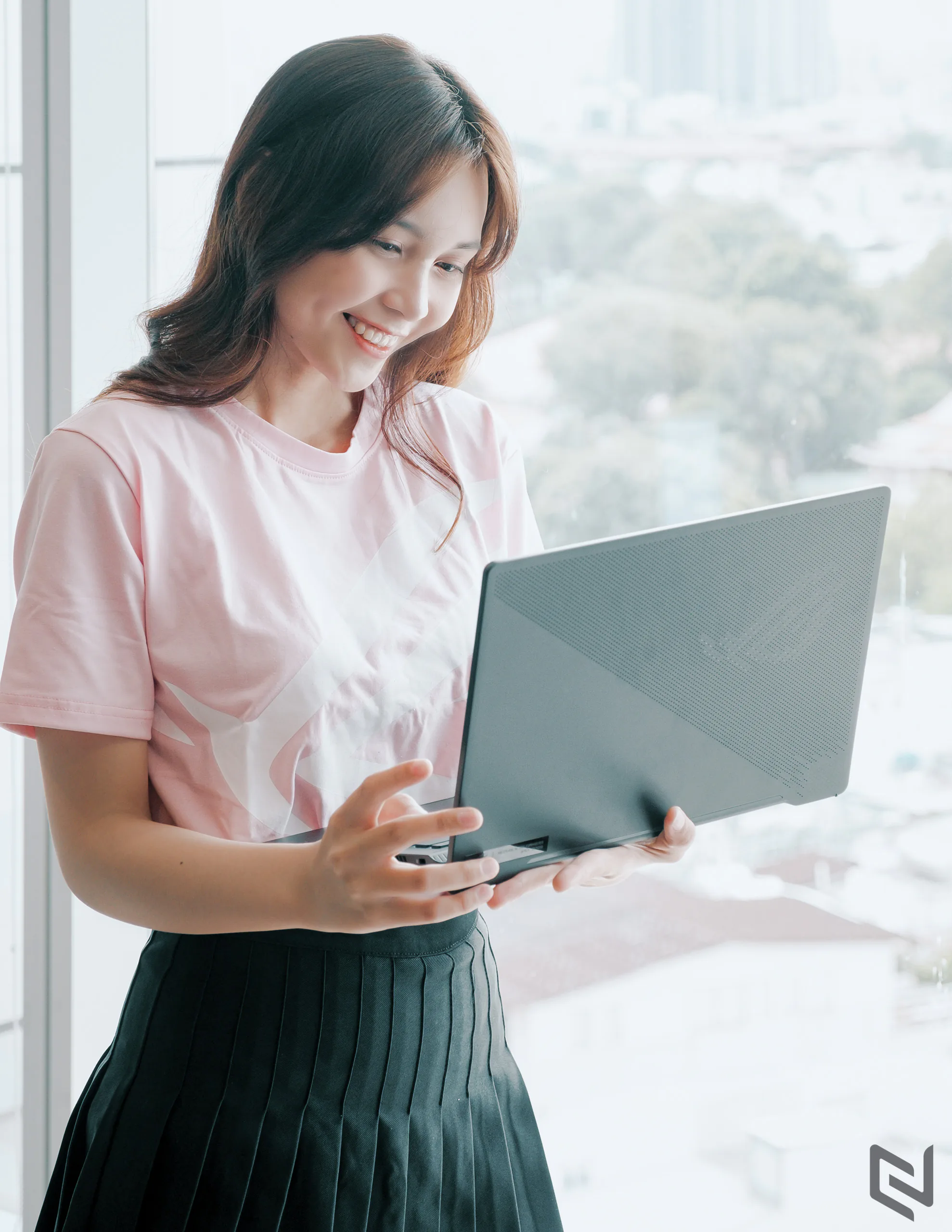ASUS ra mắt laptop chơi game ROG Zephyrus G14 và G15 mới cực thơm, cực mạnh