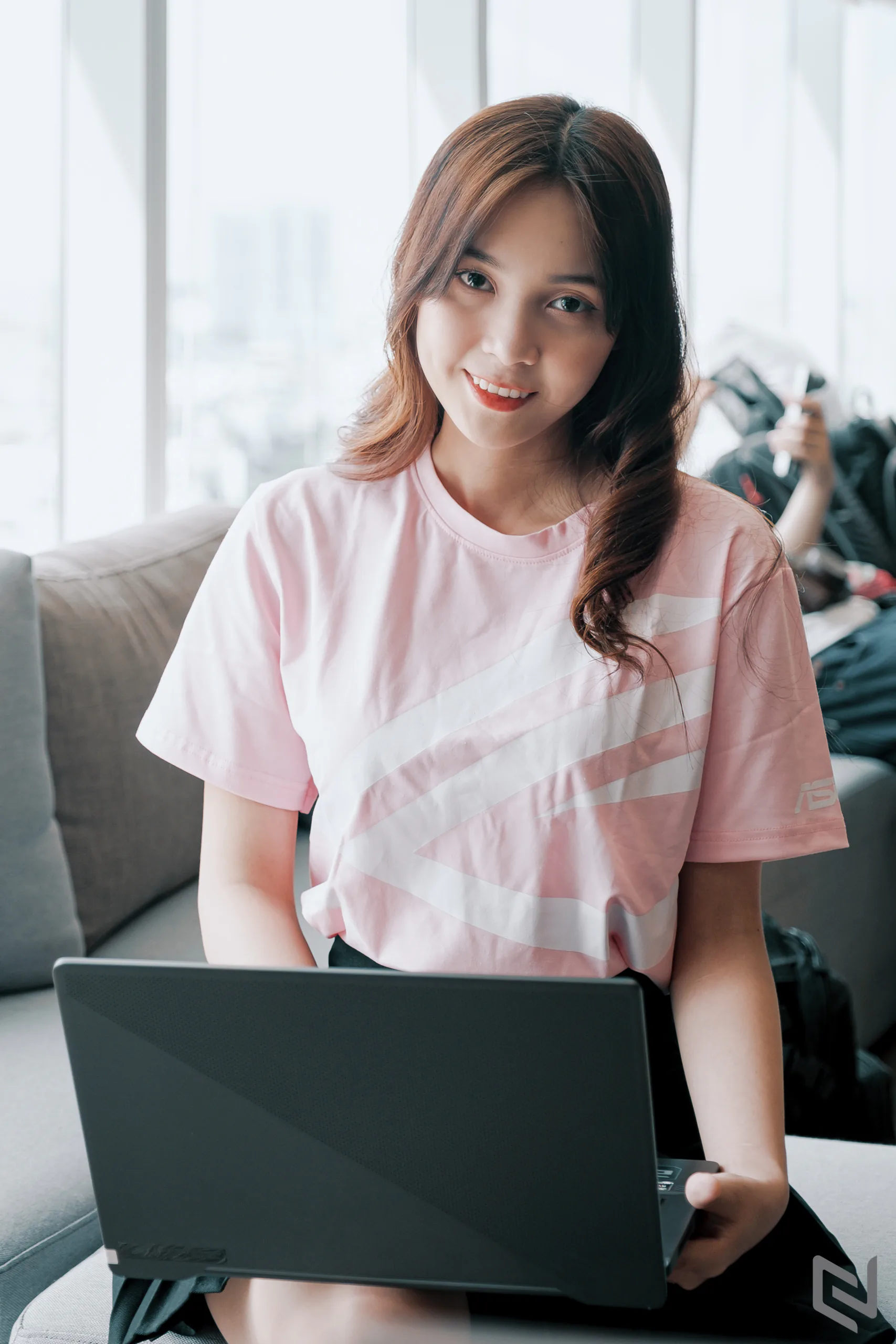 ASUS ra mắt laptop chơi game ROG Zephyrus G14 và G15 mới cực thơm, cực mạnh