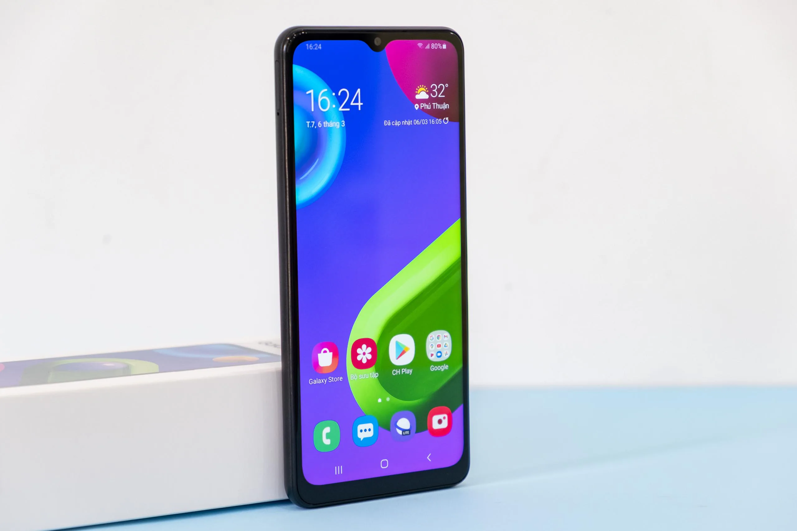 Tân binh Samsung Galaxy M02 khuynh đảo phân khúc phổ thông với loạt trang bị thời thượng