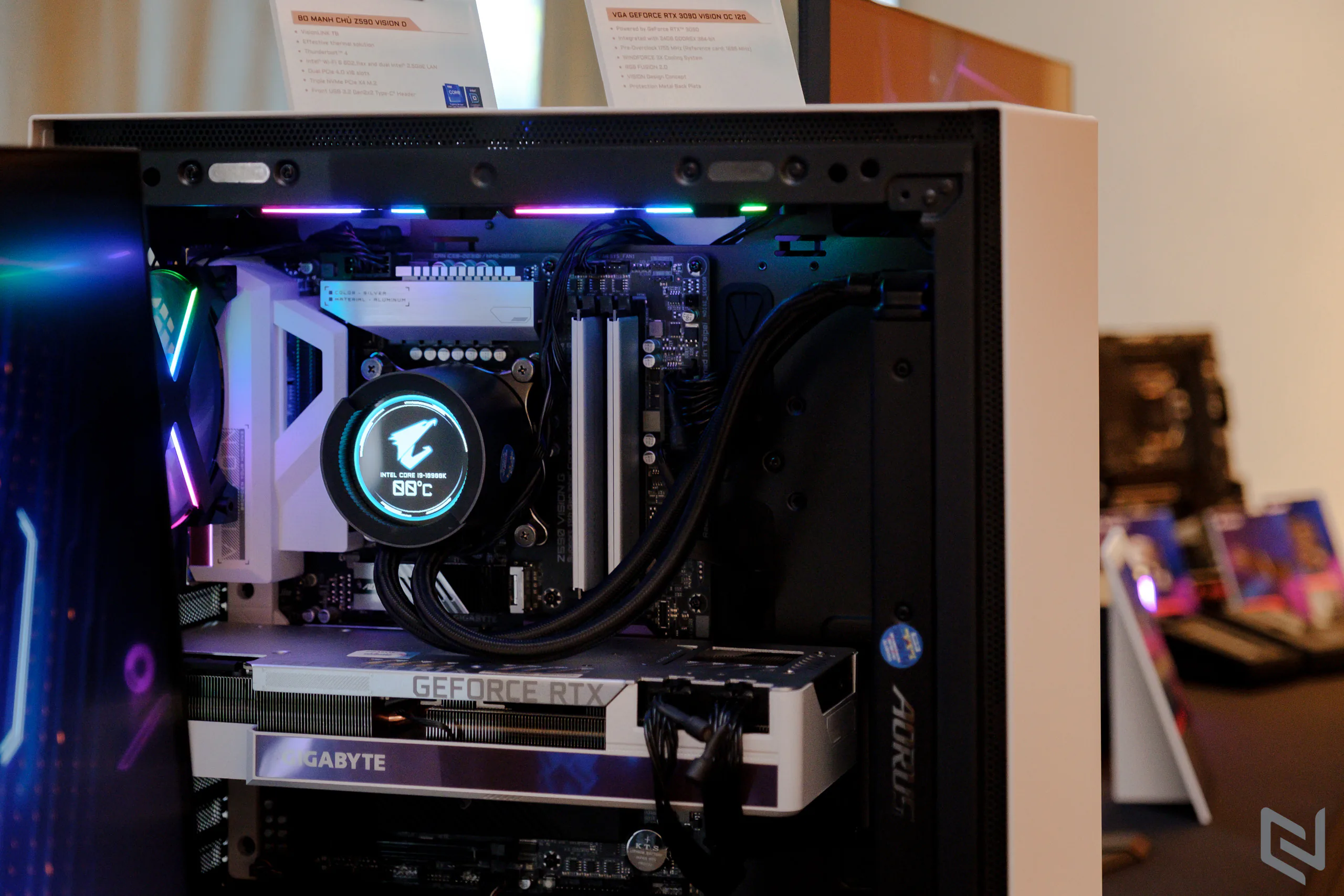 Gigabyte ra mắt bo mạch chủ 500 Series và loạt màn hình AORUS 2021