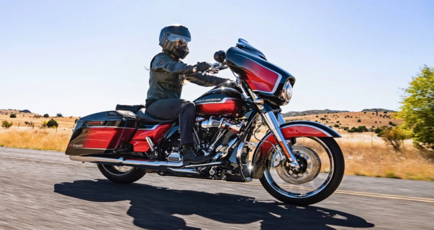 Harley-Davision giới thiệu Street Bob 114, Low Rider S, Softail Standard và Fat Boy 114 phiên bản 2021