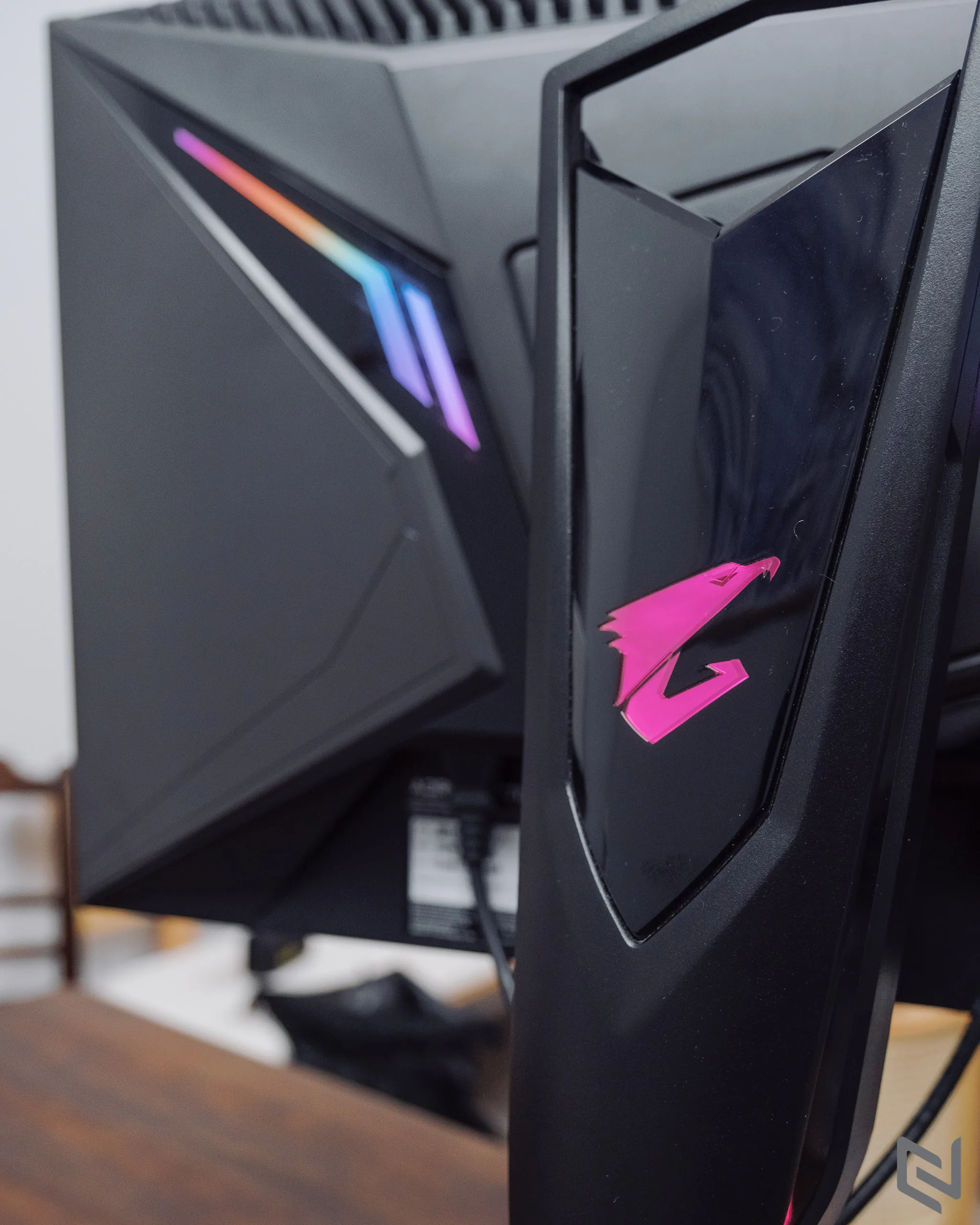 Trên tay màn hình chơi game AORUS FI27Q-X: Phiên bản nâng cấp mạnh mẽ, hiển thị đẹp mắt hơn