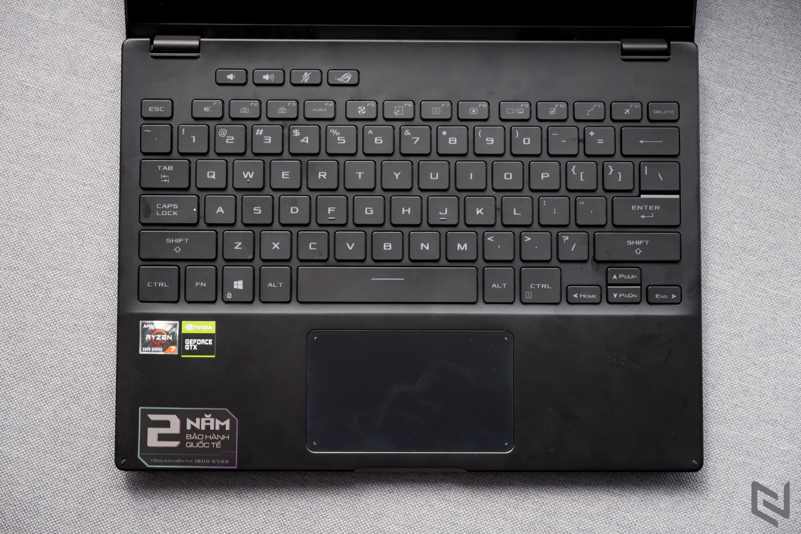 Trên tay laptop gaming xoay gập 2-in-1 ROG Flow X13 và XG Mobile: Bộ đôi gaming đa năng độc đáo và ấn tượng