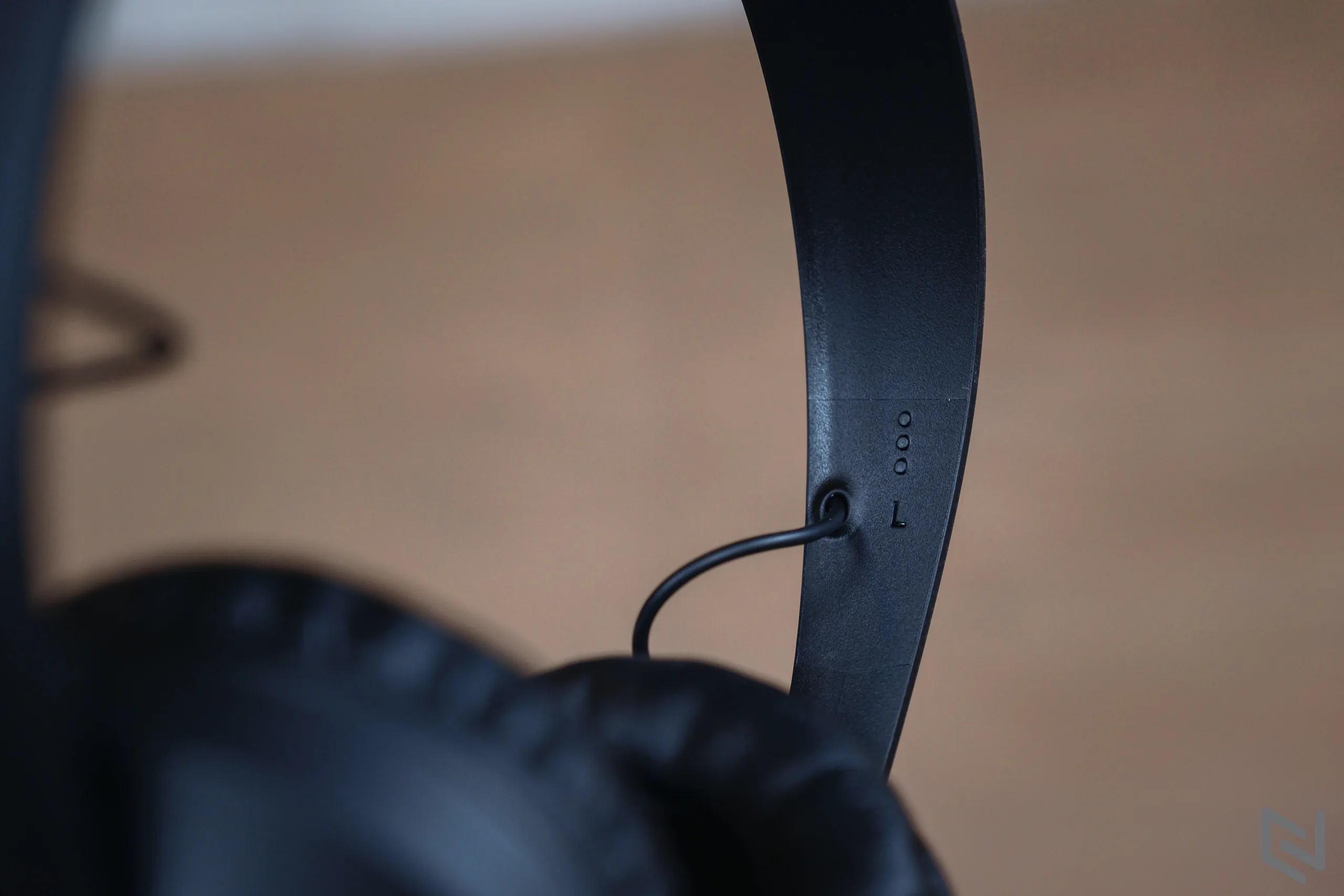 Trải nghiệm Sennheiser HD 250BT: Kiểu dáng on-ear nhỏ gọn, pin 25h, giá 2.2 triệu