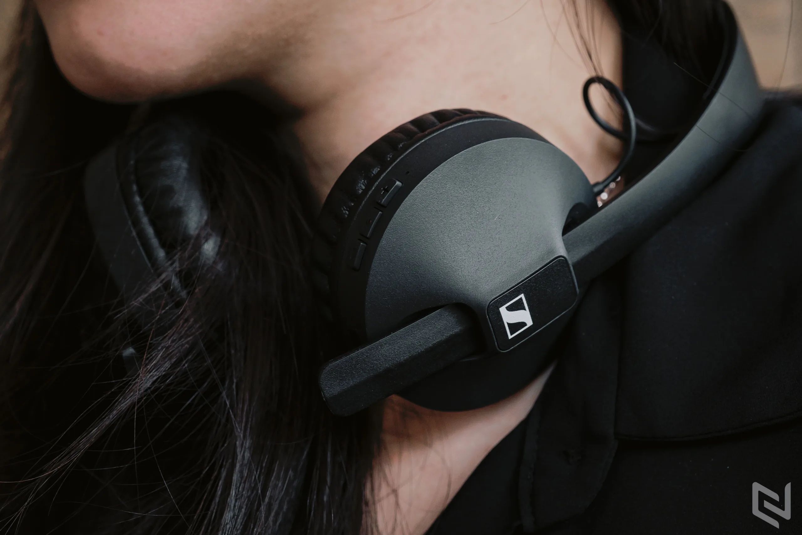 Trải nghiệm Sennheiser HD 250BT: Kiểu dáng on-ear nhỏ gọn, pin 25h, giá 2.2 triệu