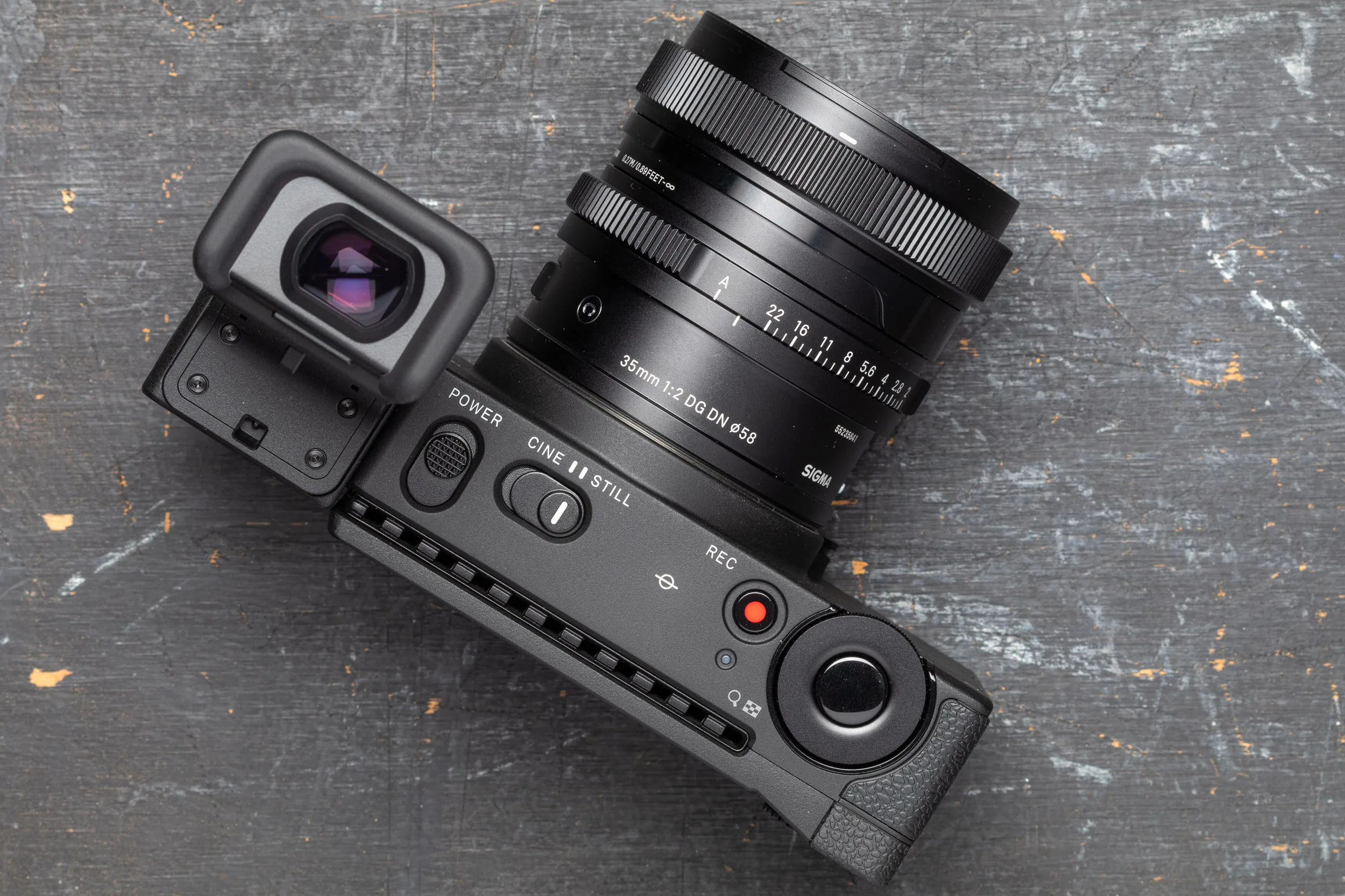 Sigma ra mắt máy ảnh fp L 61MP mới thêm độ phân giải và thêm tuỳ chọn EVF cho thiết bị