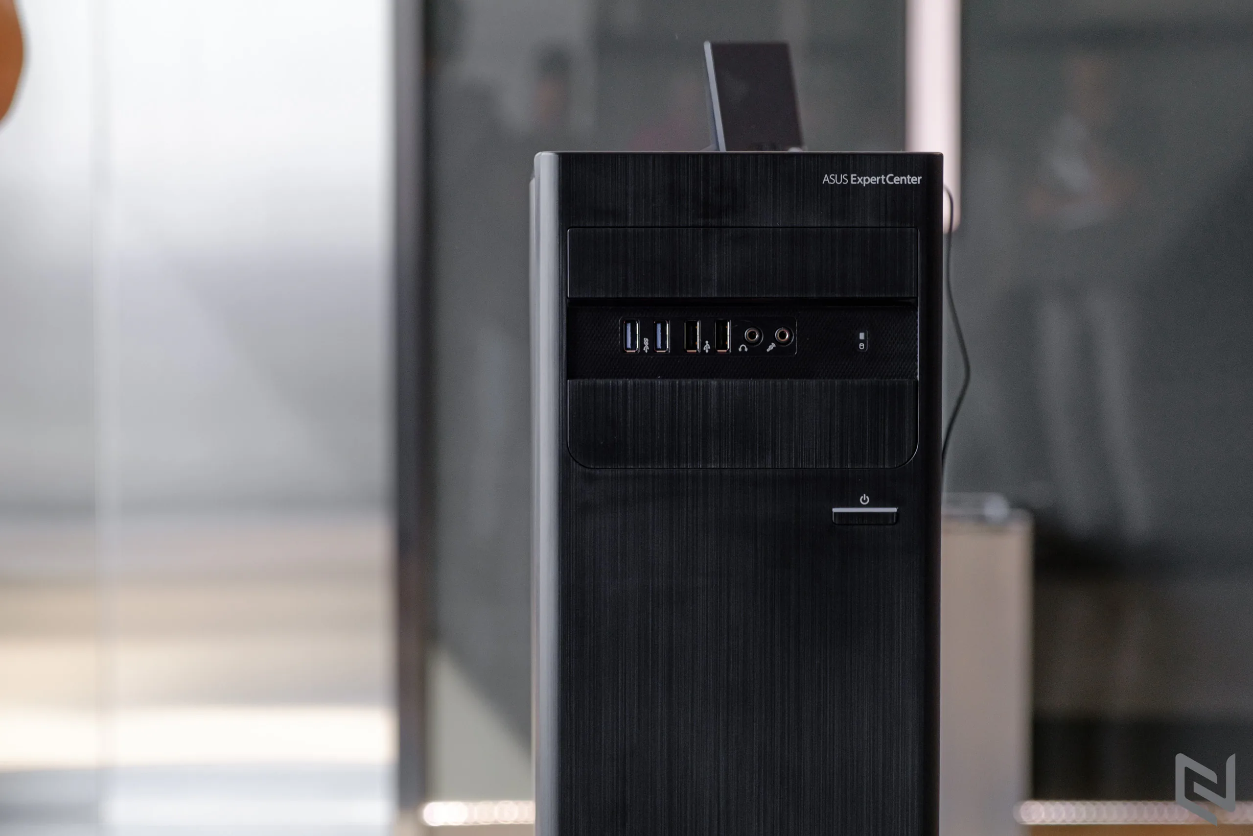 ASUS bổ sung ExpertCenter D7 series với cấu hình mạnh mẽ hơn vào loạt máy tính để bàn chuyên biệt cho doanh nghiệp