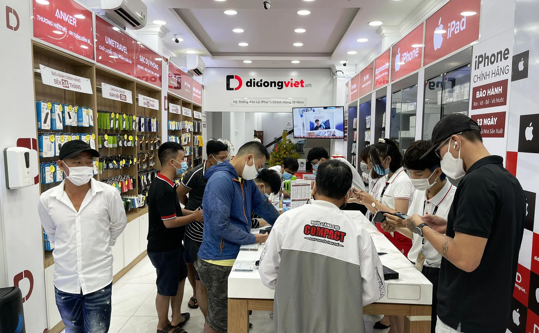 Top 6 iPhone đáng mua nhất dành cho phái nữ dịp 8/3